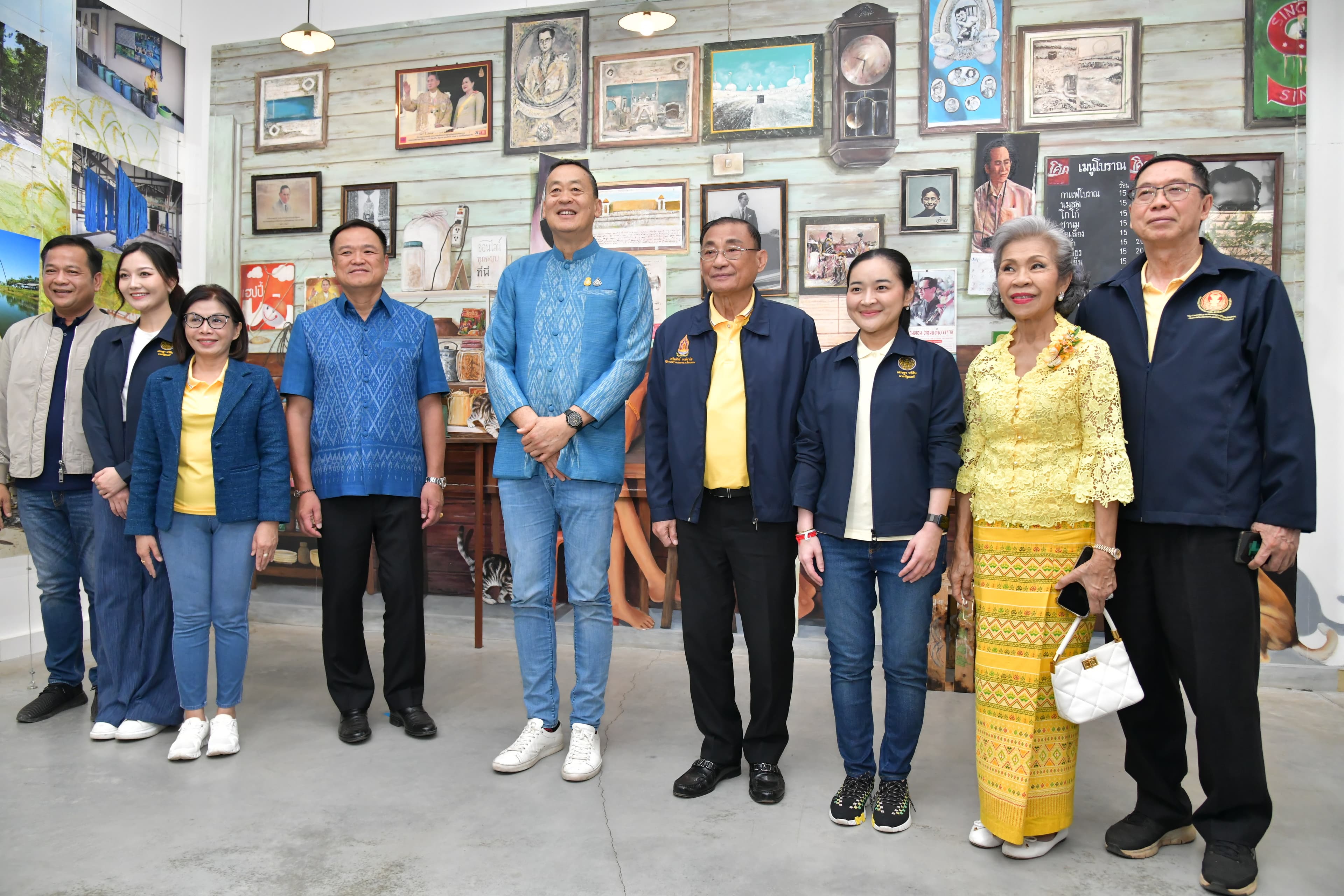 รูปภาพแกลเลอรี