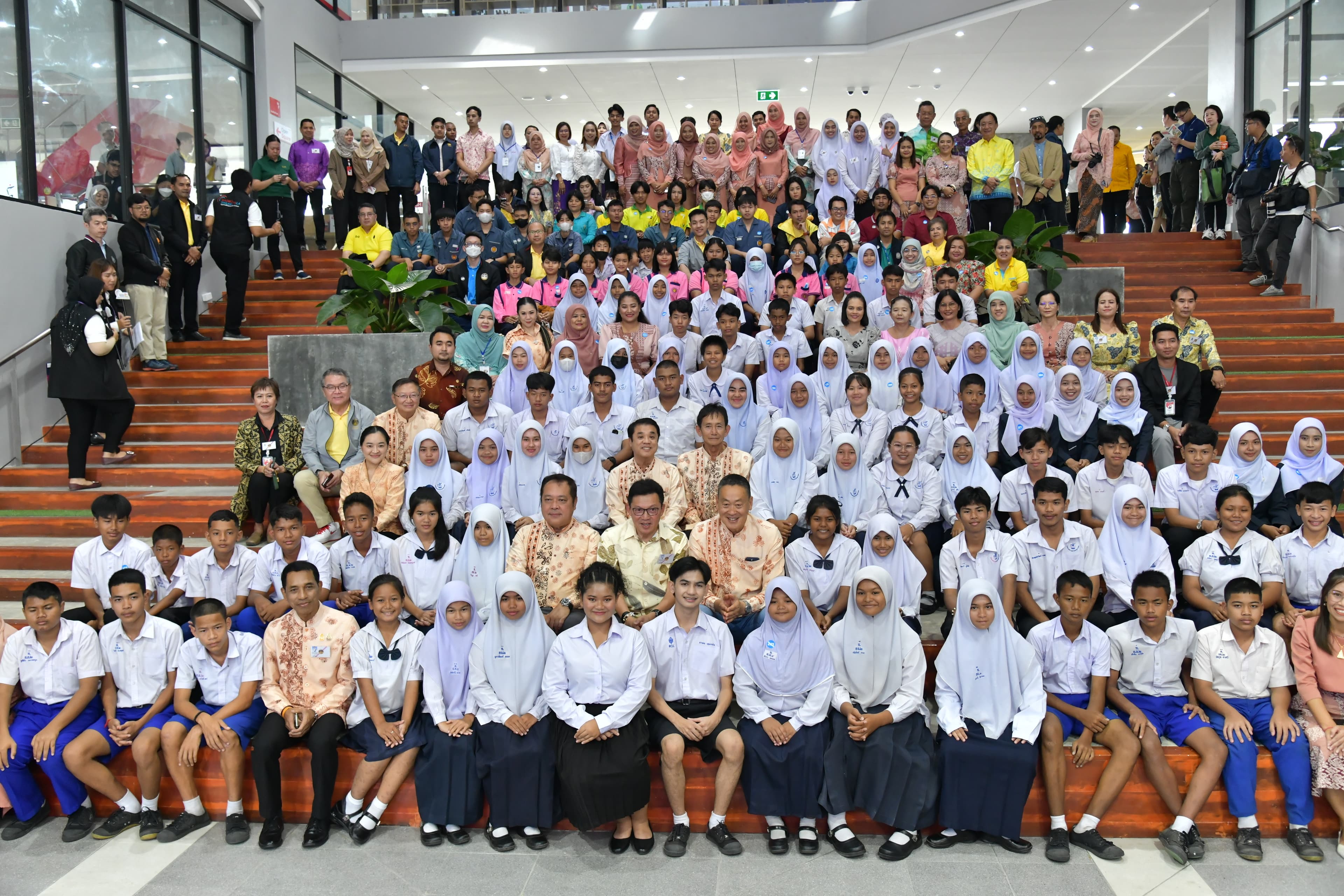 รูปภาพแกลเลอรี