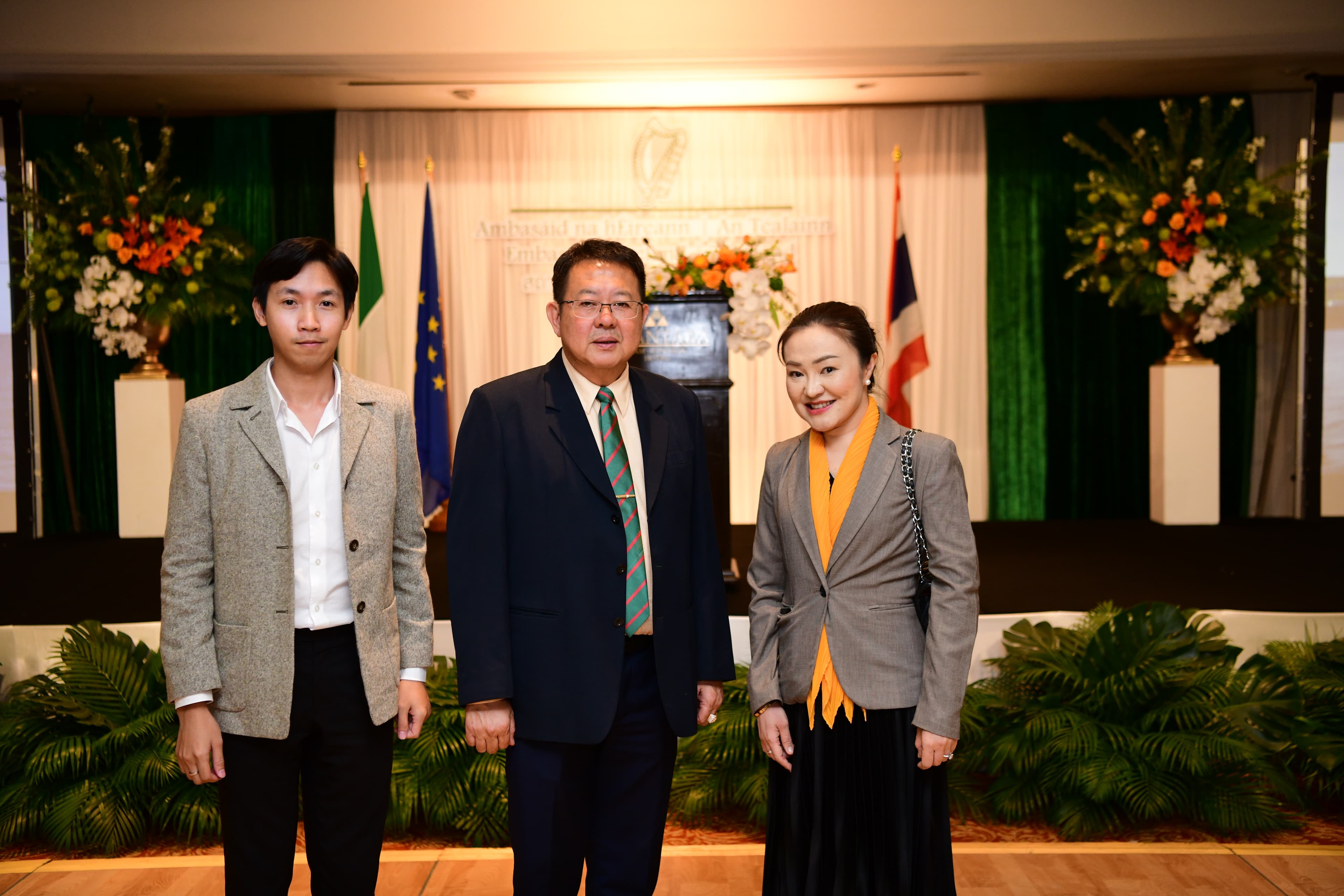 รูปภาพแกลเลอรี