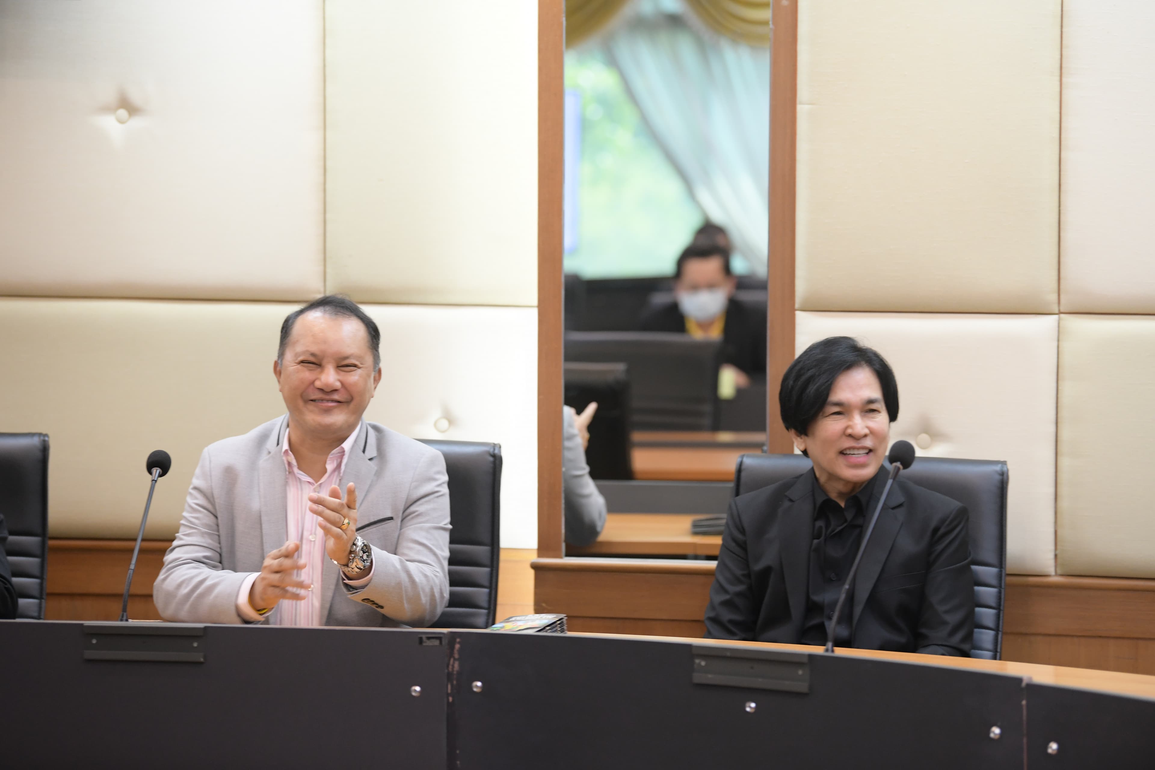 รูปภาพแกลเลอรี