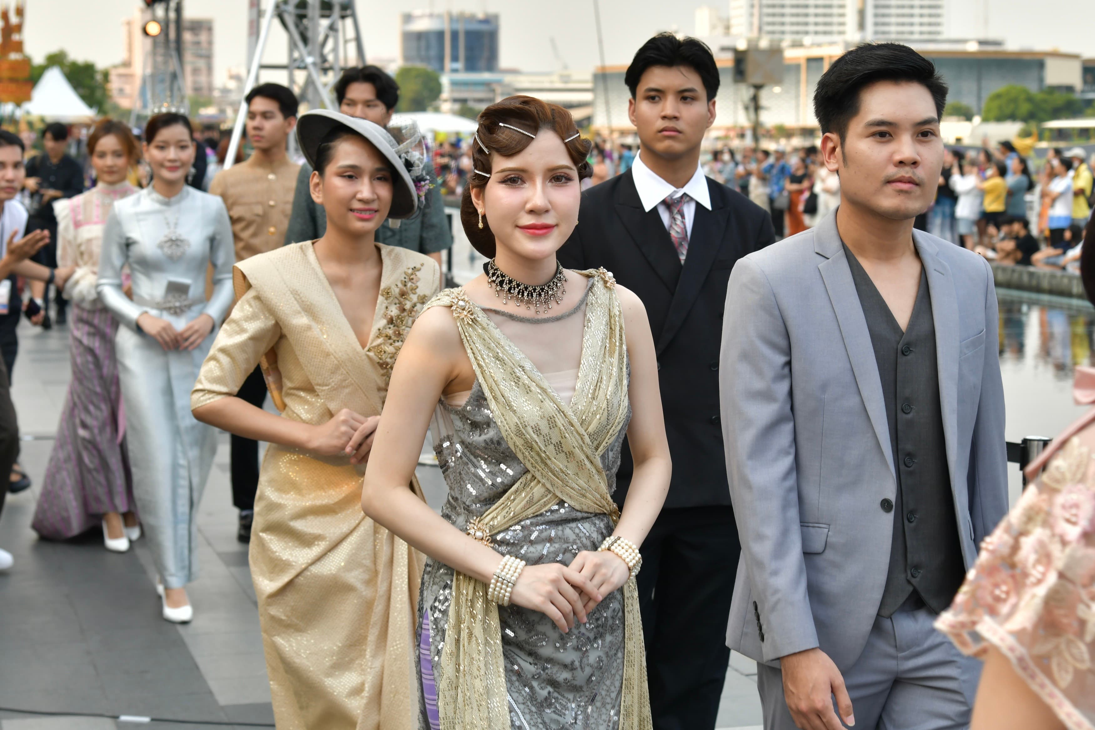 รูปภาพแกลเลอรี