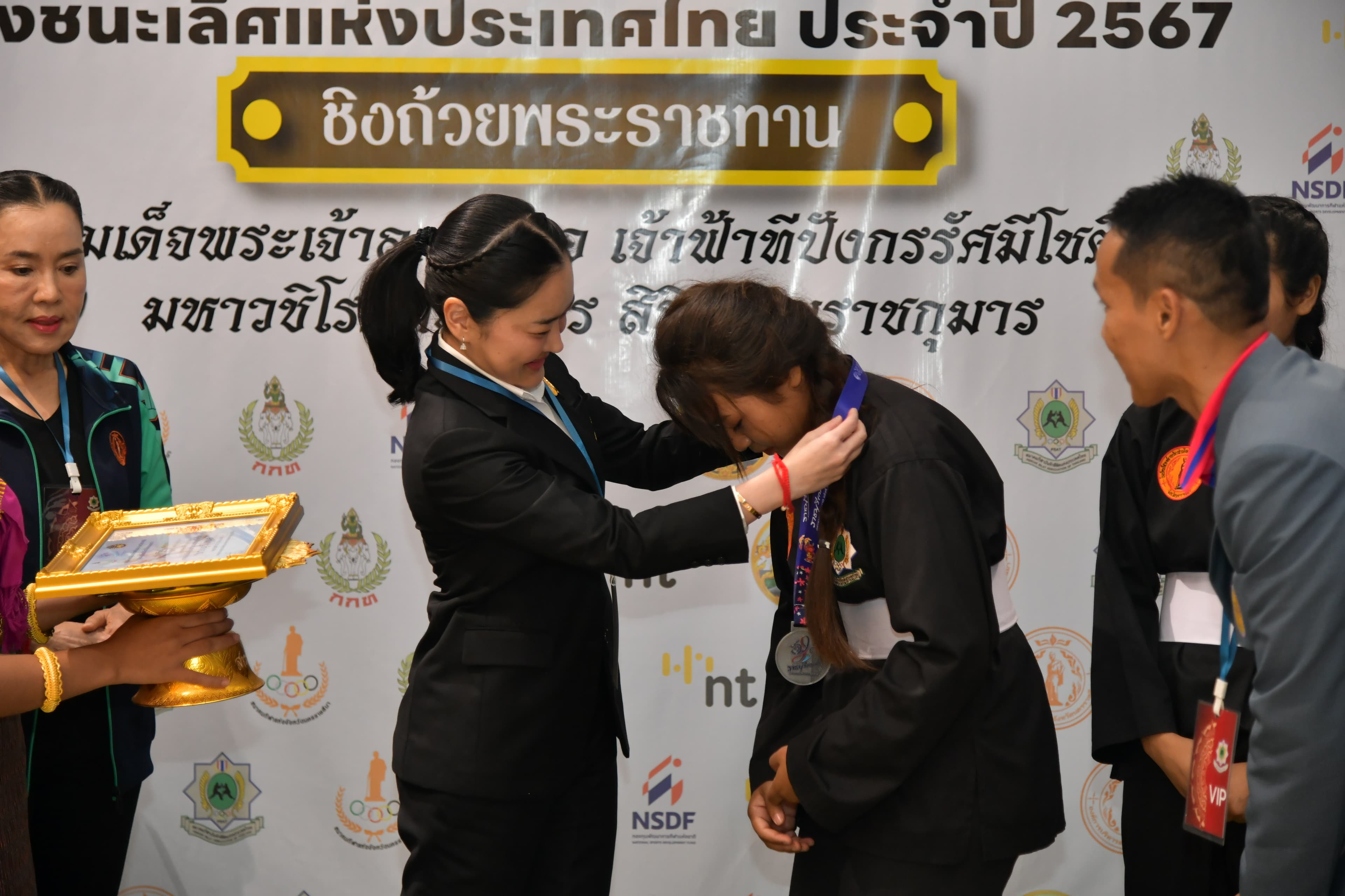 รูปภาพแกลเลอรี