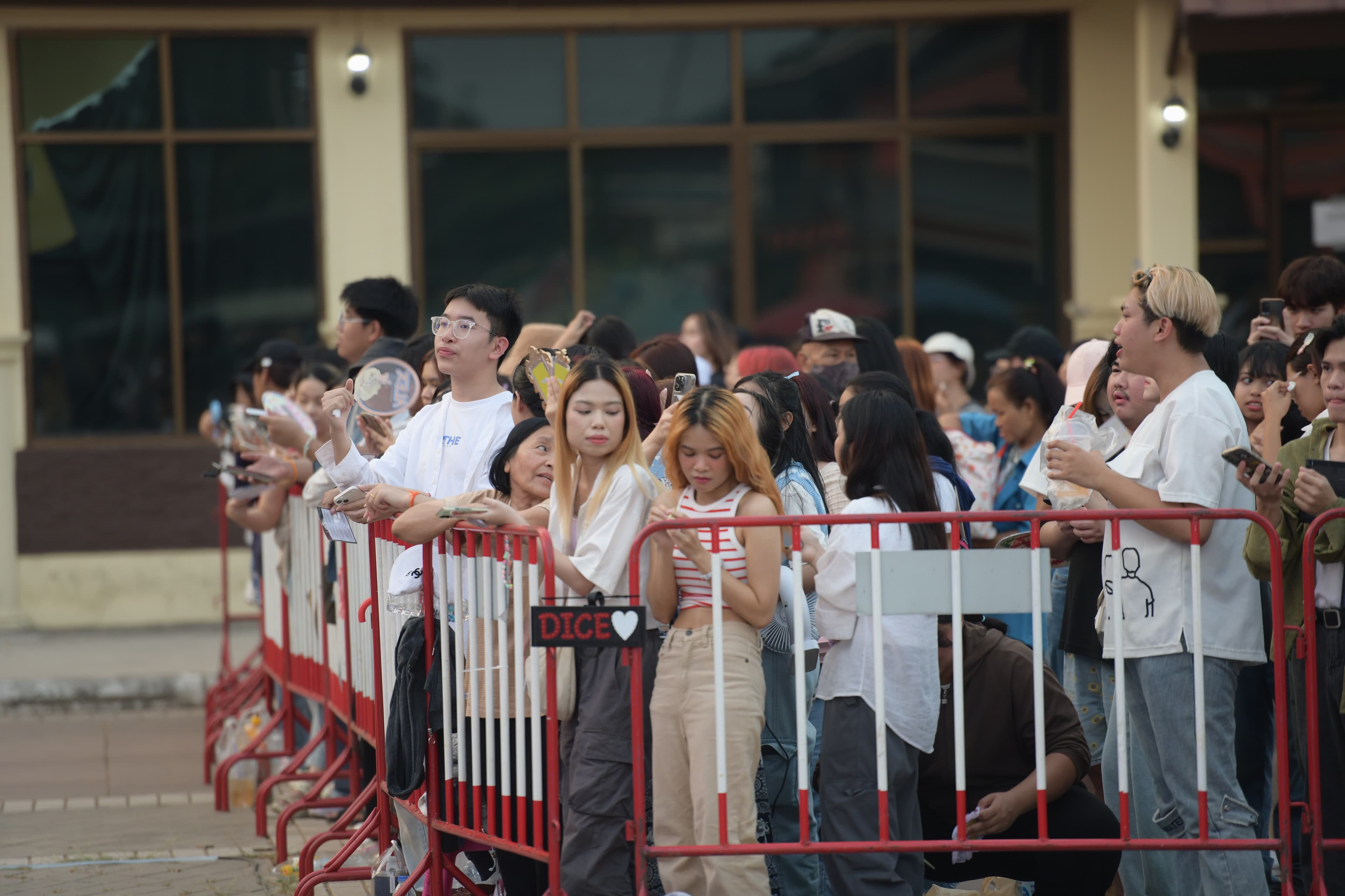 รูปภาพแกลเลอรี