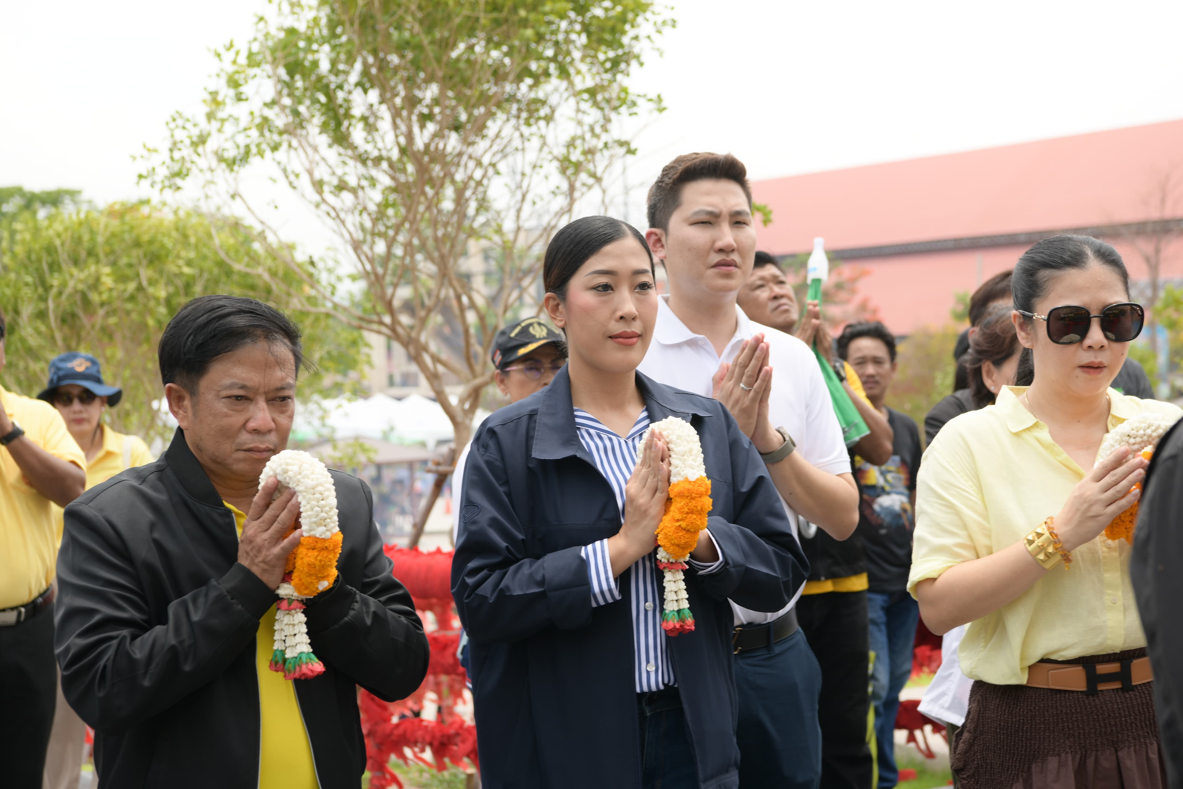 รูปภาพแกลเลอรี