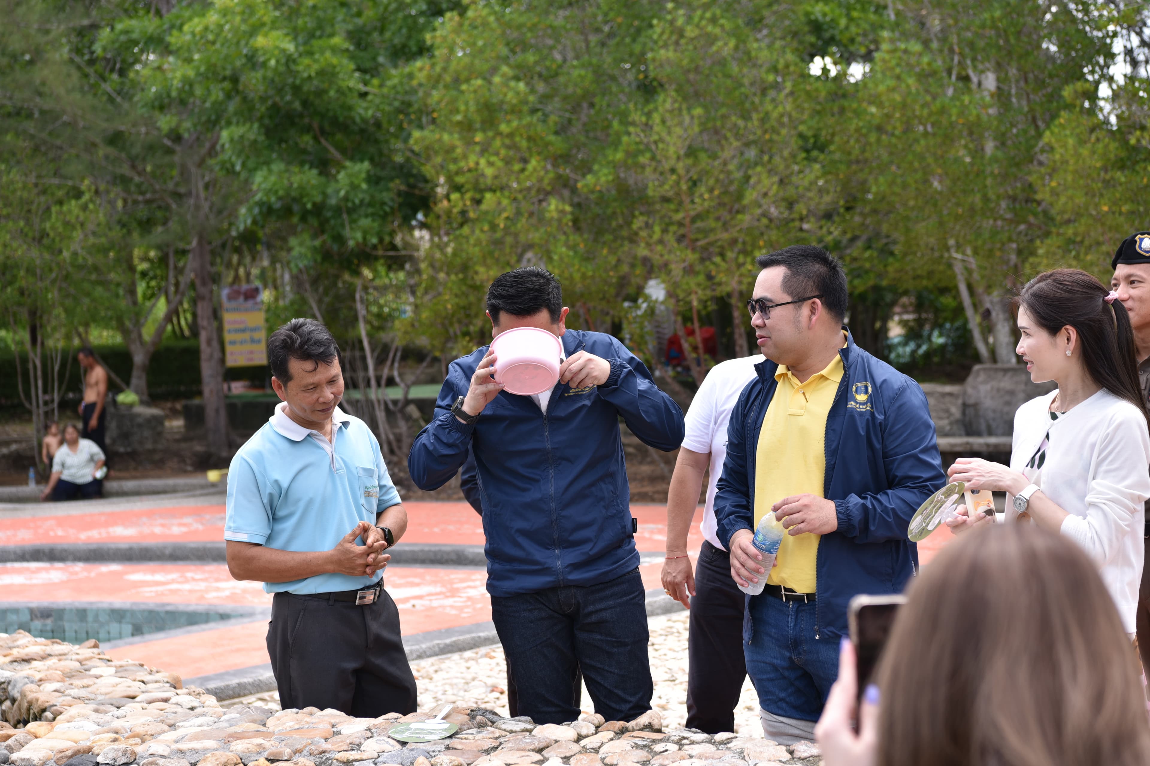 รูปภาพแกลเลอรี