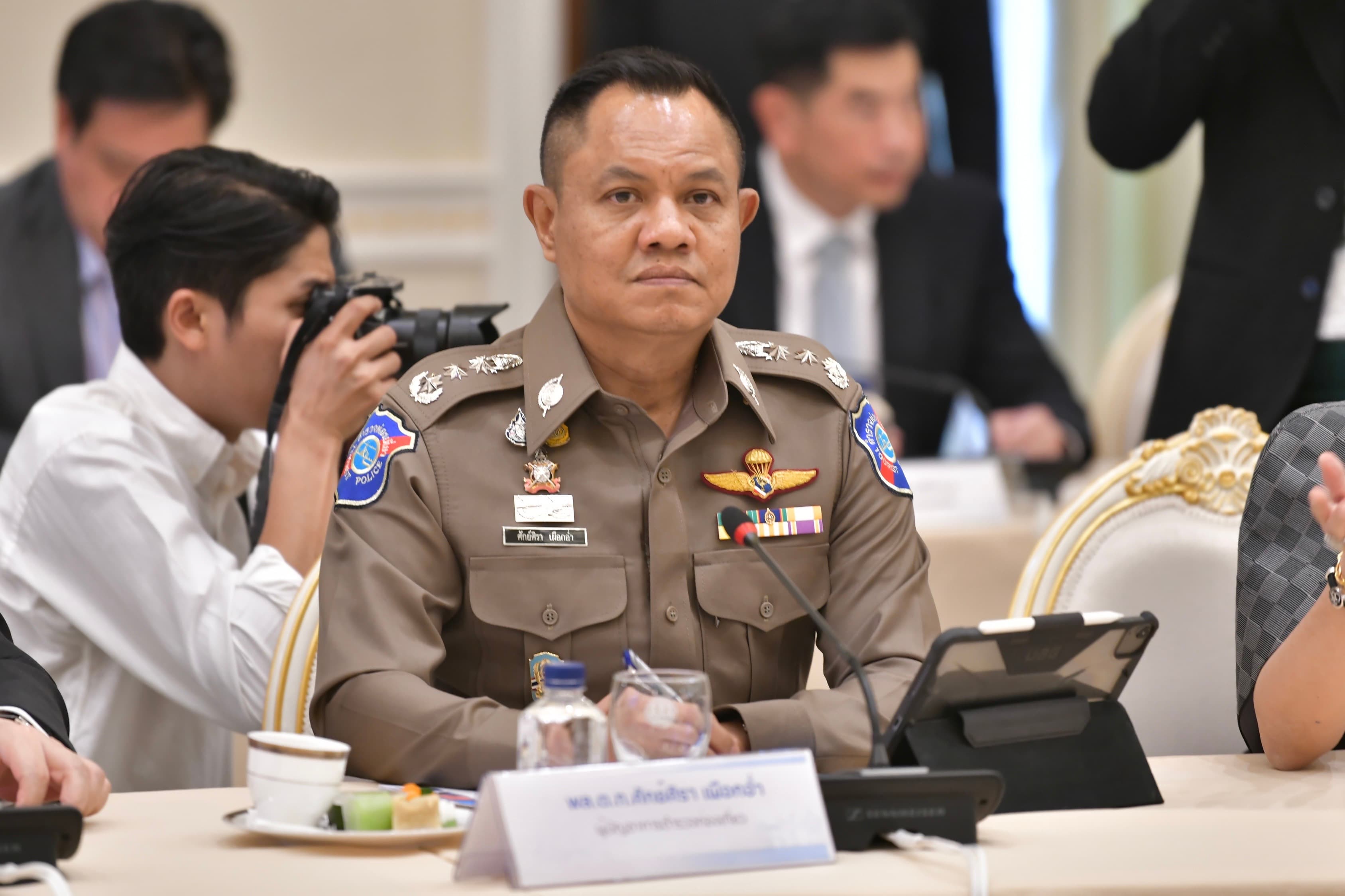 รูปภาพแกลเลอรี