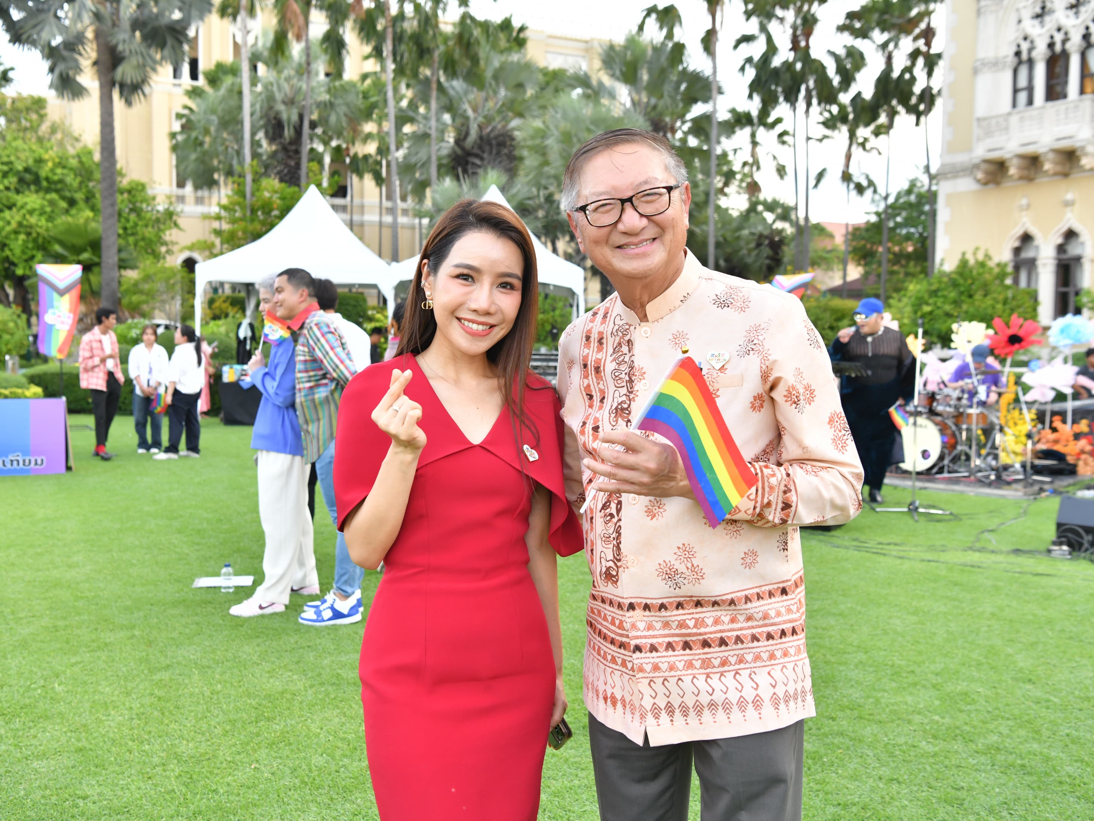 รูปภาพแกลเลอรี