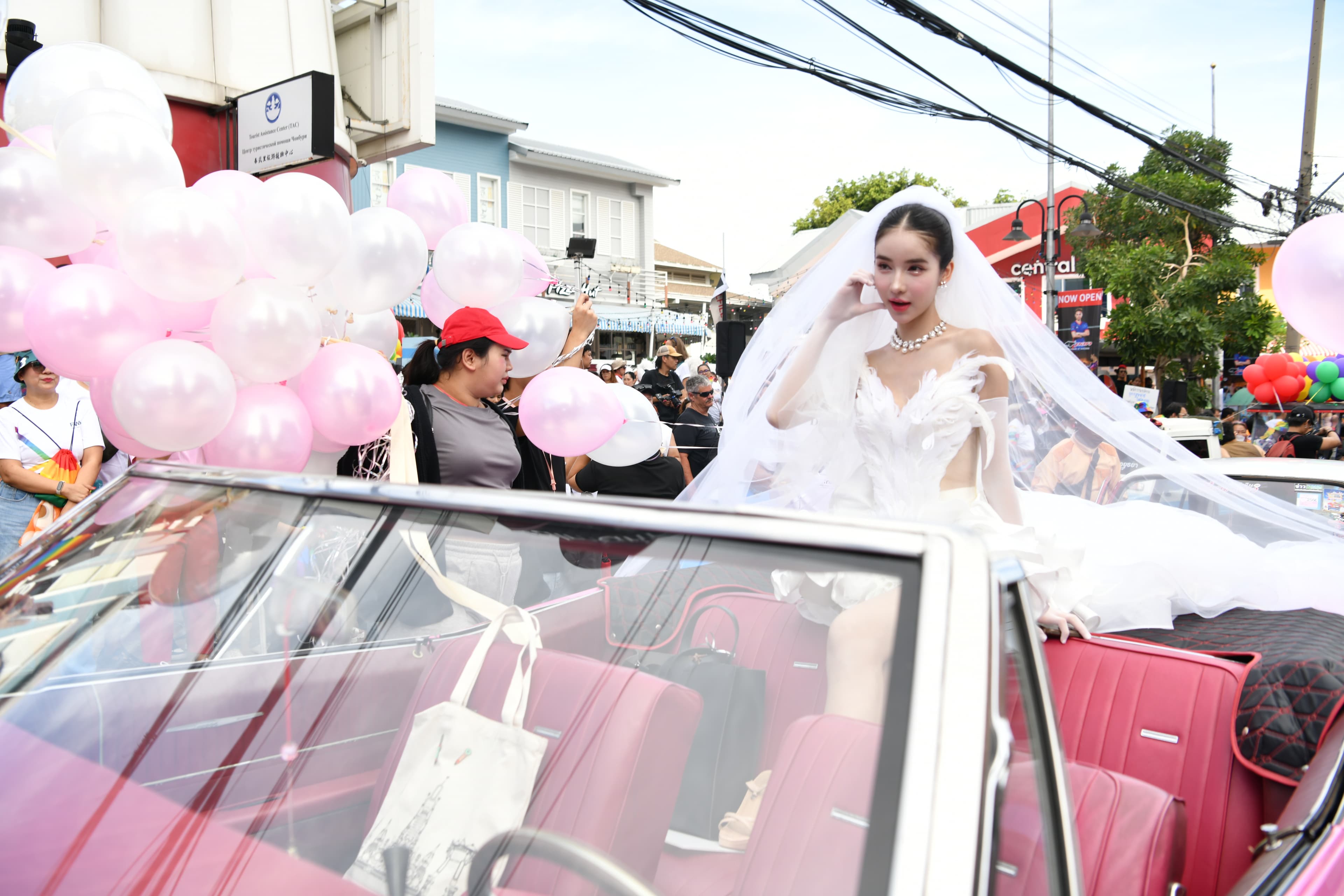 รูปภาพแกลเลอรี