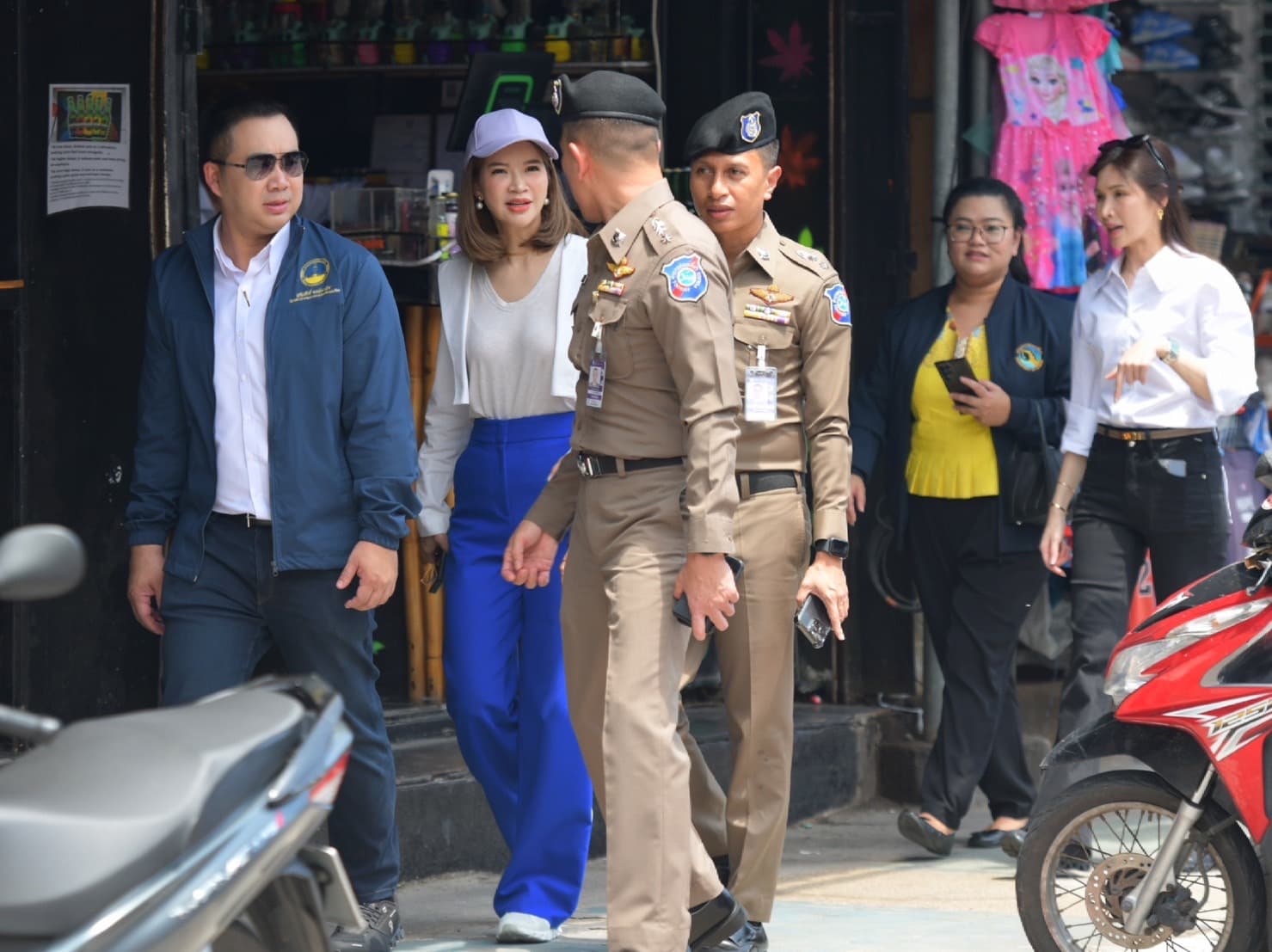 รูปภาพแกลเลอรี