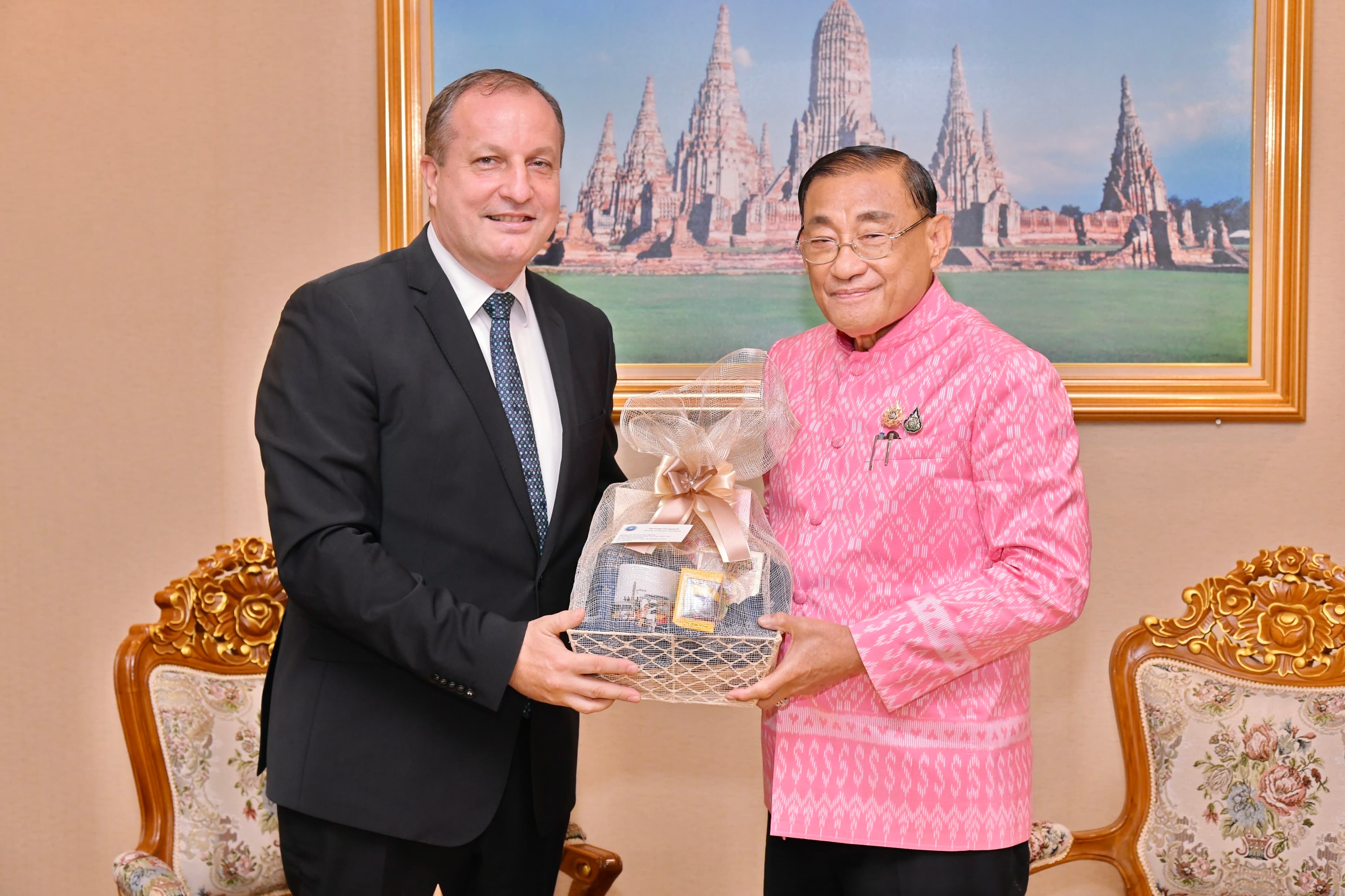 รูปภาพแกลเลอรี