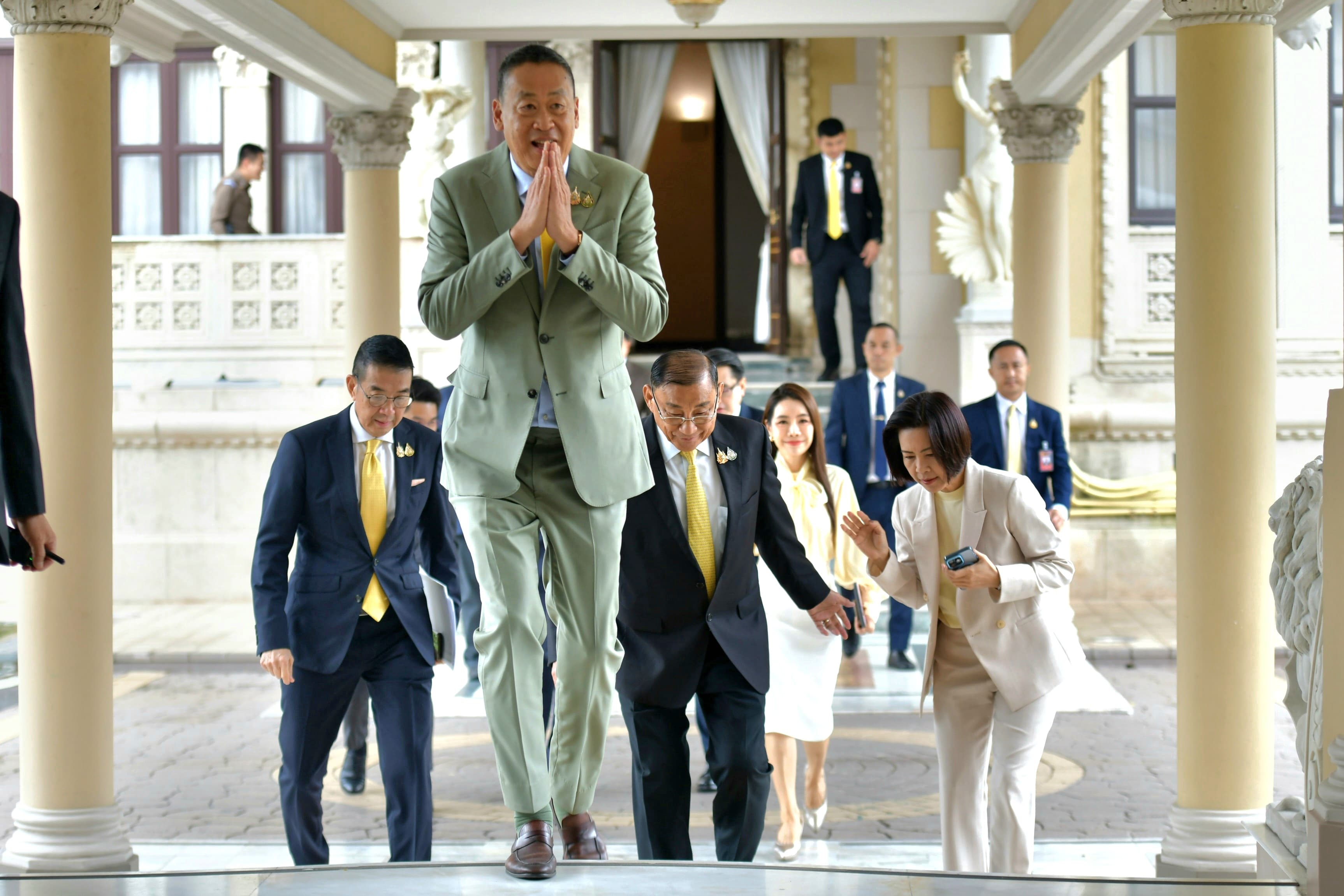 รูปภาพแกลเลอรี