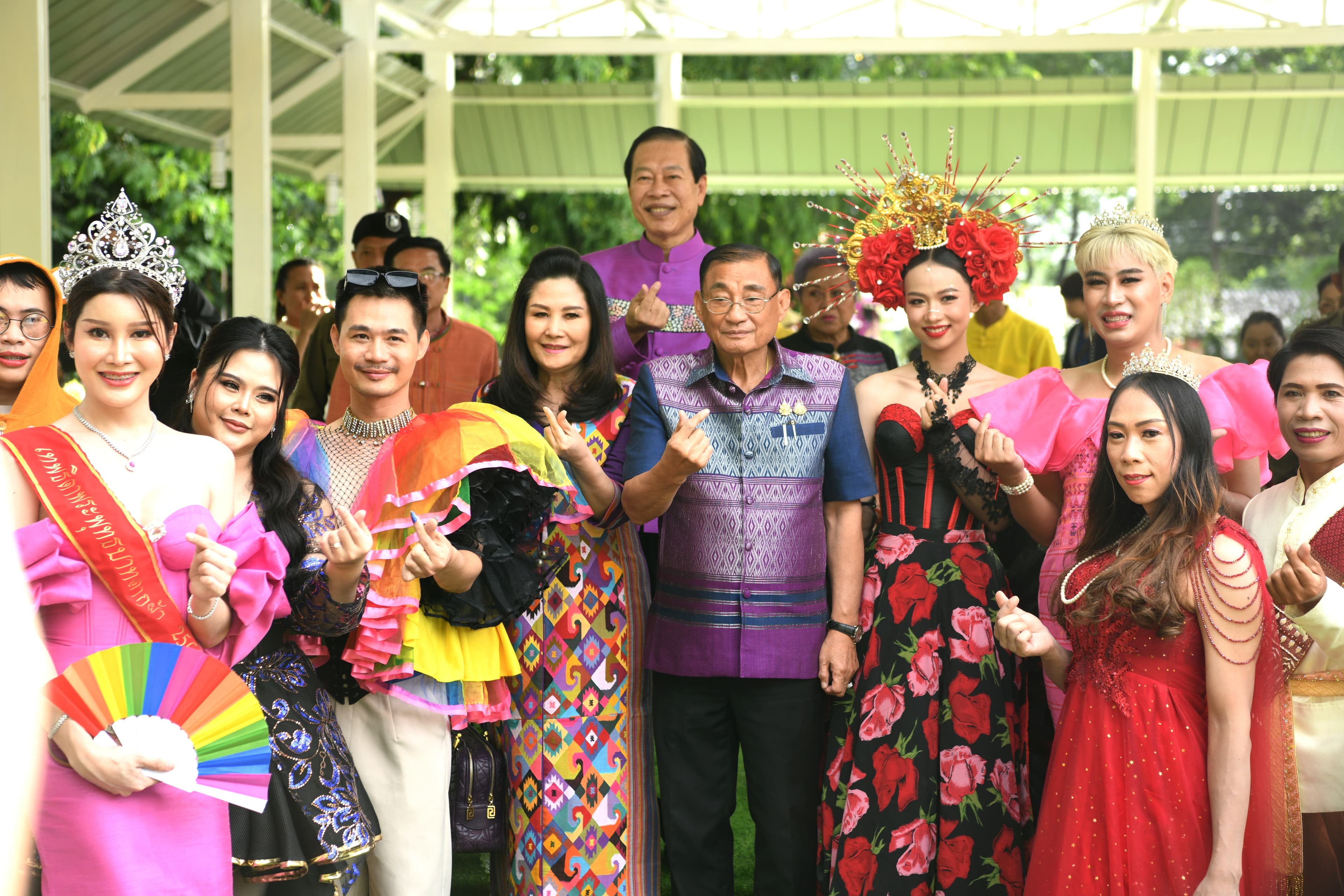 รูปภาพแกลเลอรี