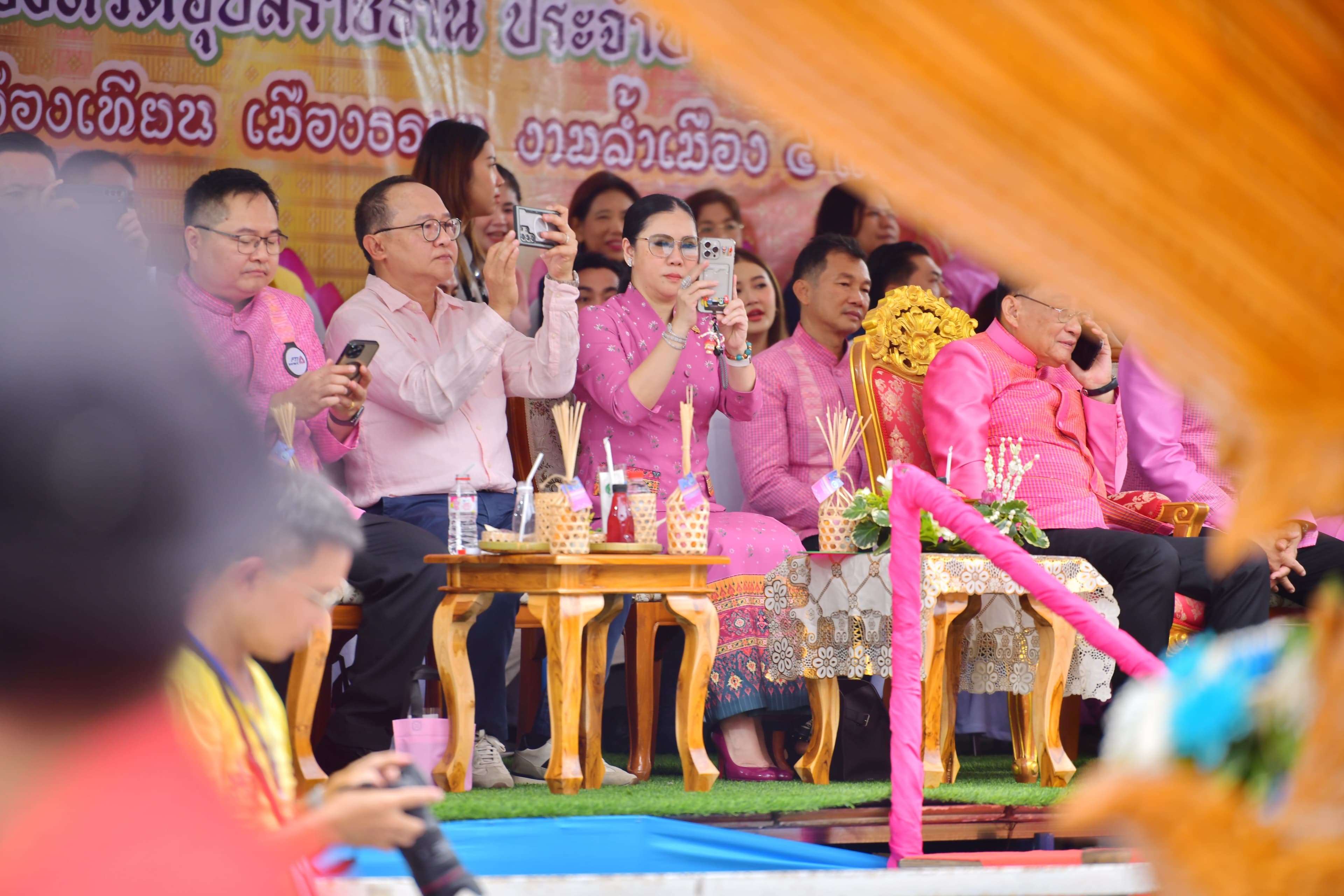 รูปภาพแกลเลอรี