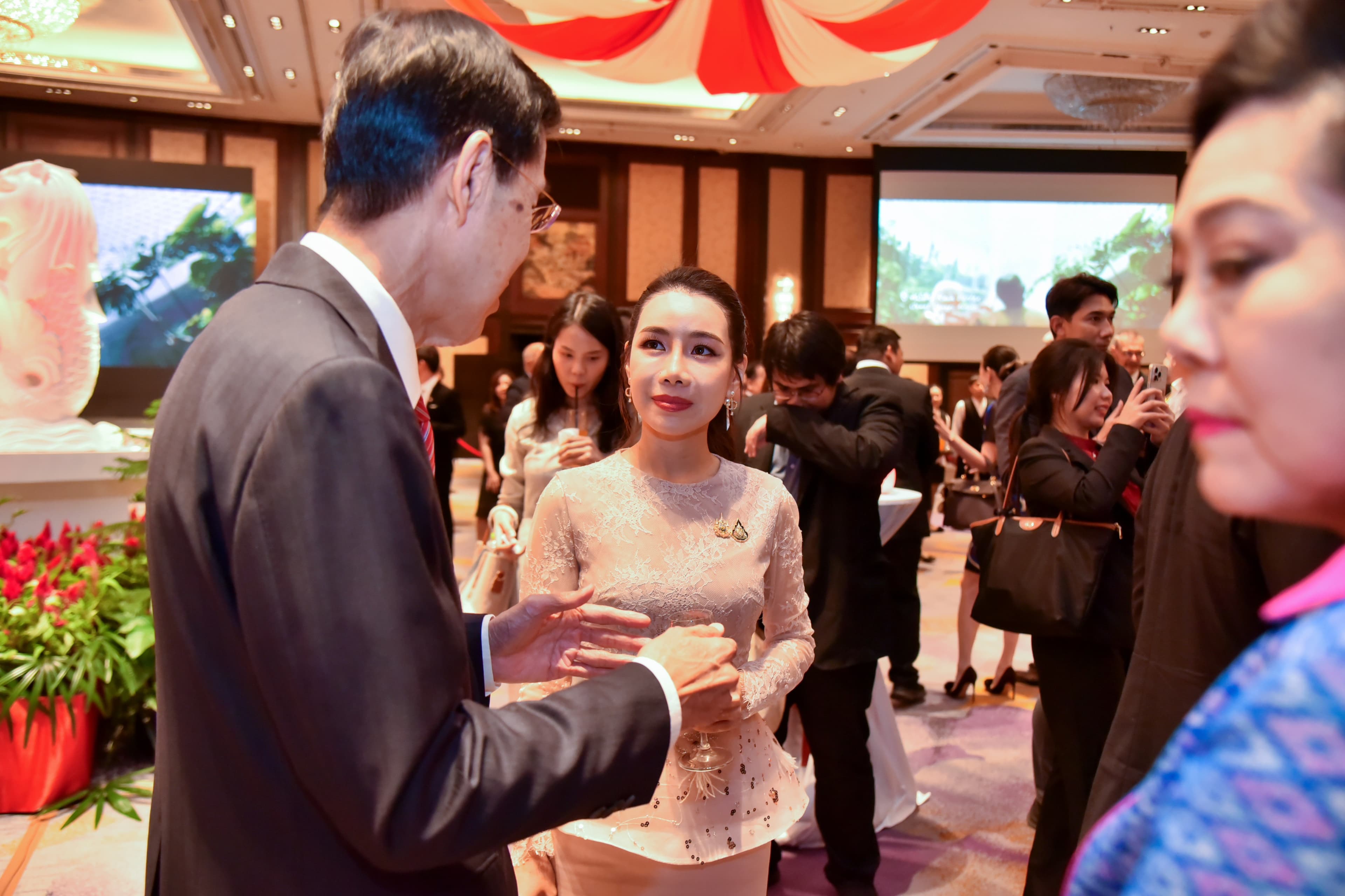 รูปภาพแกลเลอรี