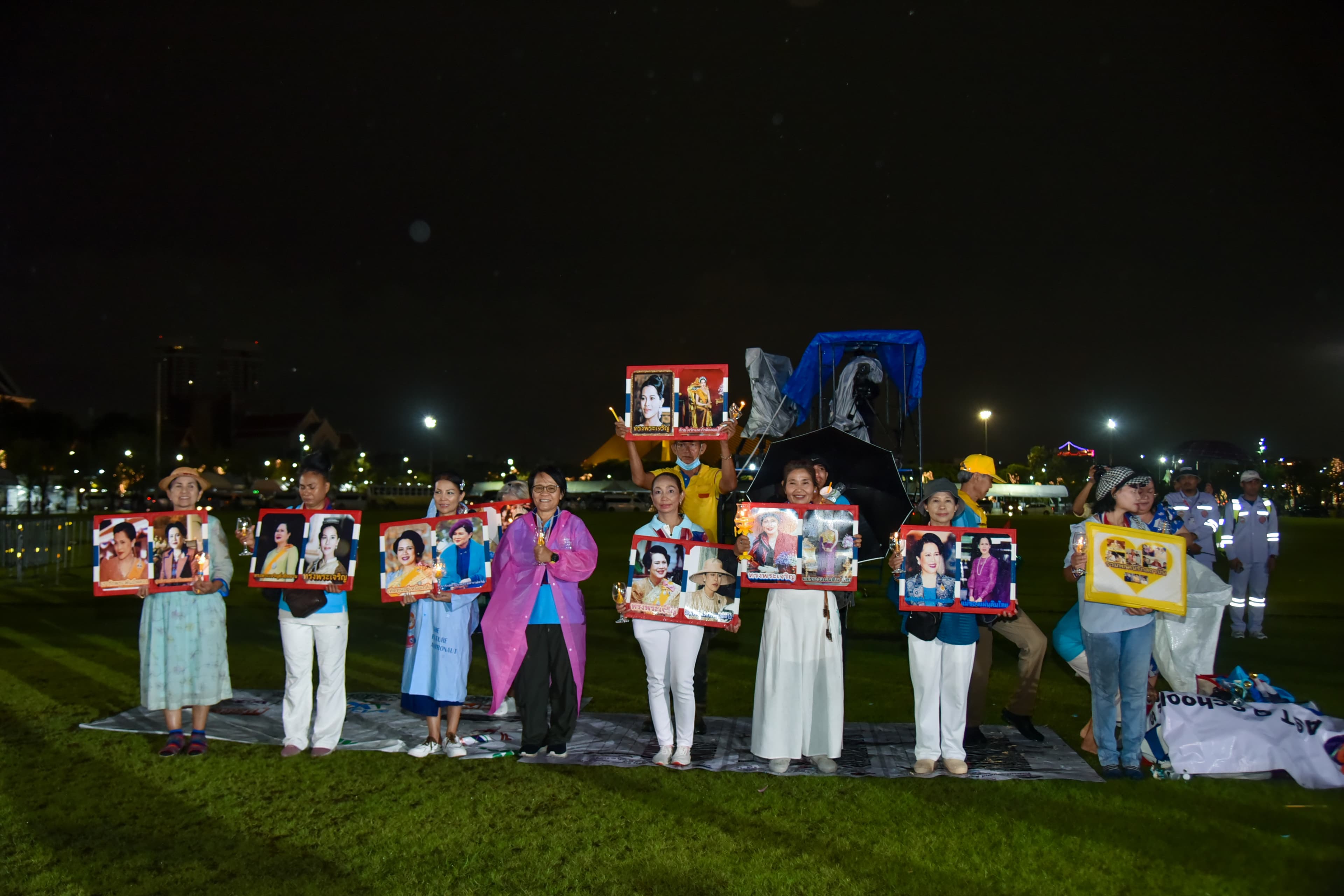 รูปภาพแกลเลอรี