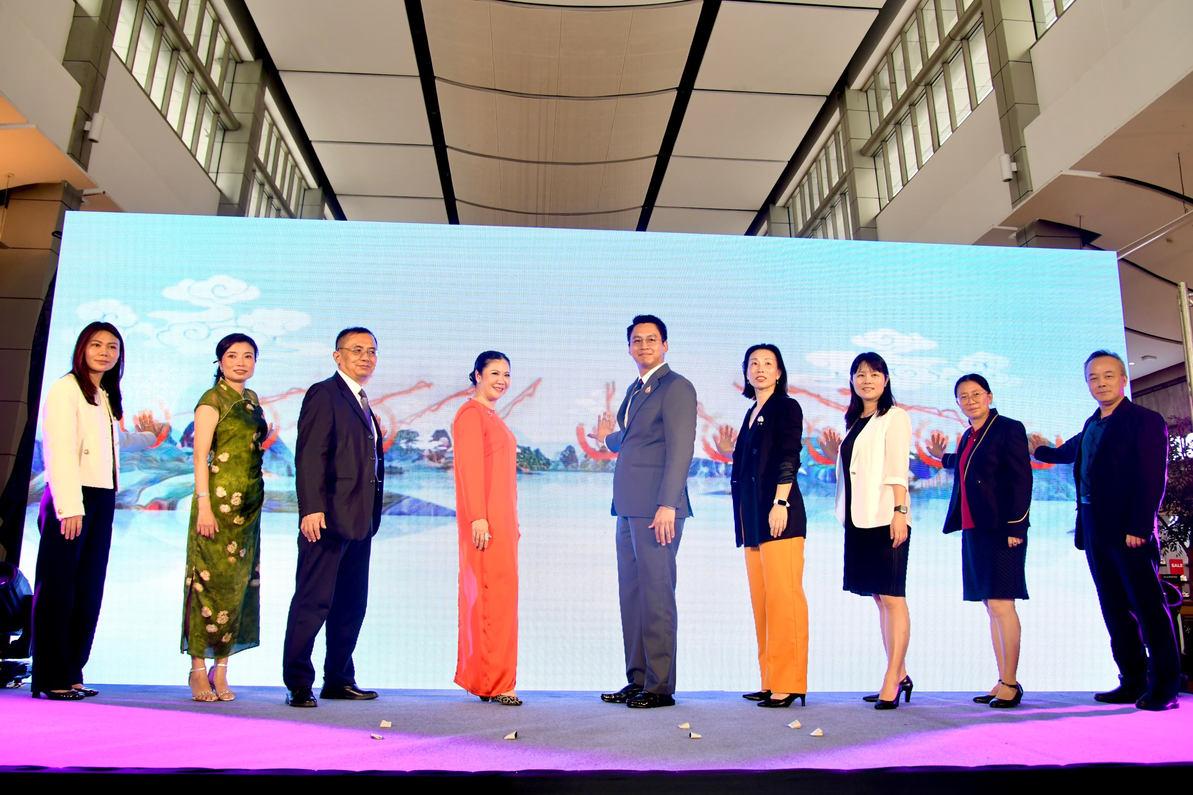 ที่ปรึกษารัฐมนตรีท่องเที่ยวฯ ร่วมเปิดนิทรรศการ “Nihao! China” ประจำปี 2567 กระชับสัมพันธ์ไทย-จีนผ่านการท่องเที่ยว