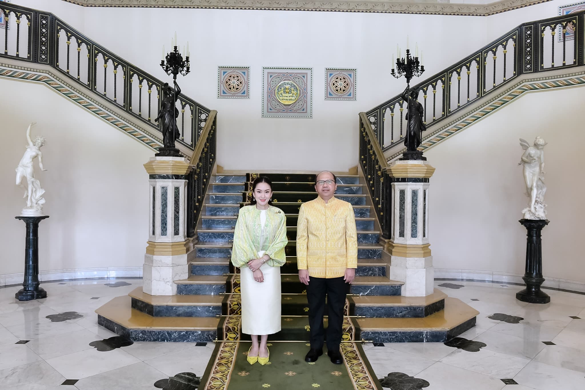 รูปภาพแกลเลอรี