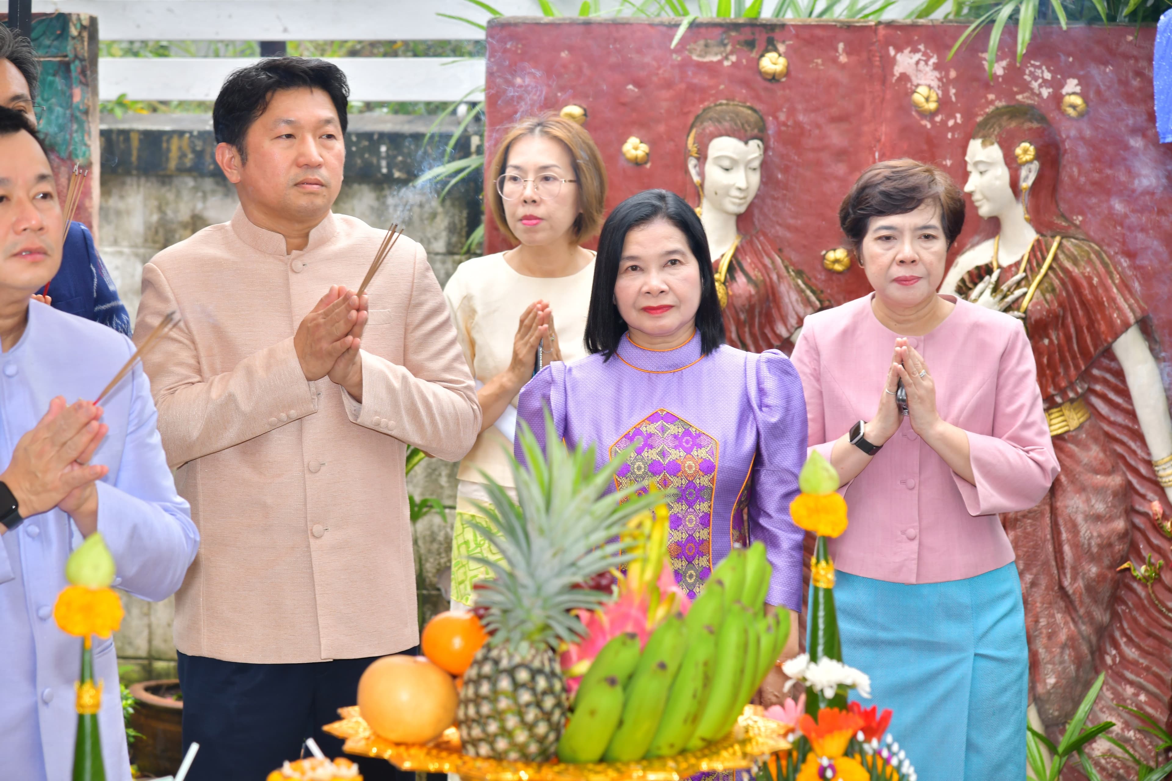 รูปภาพแกลเลอรี