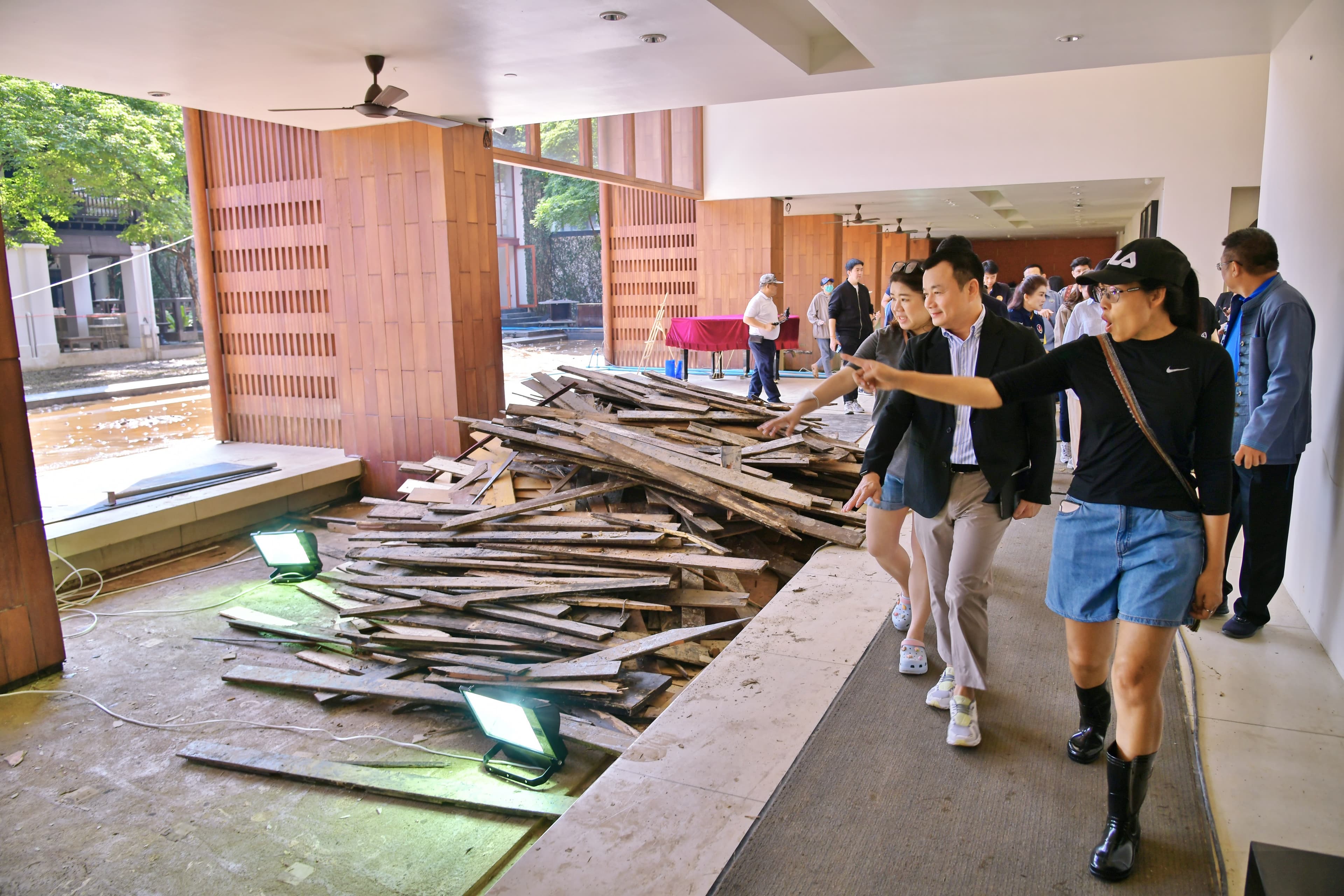 รูปภาพแกลเลอรี