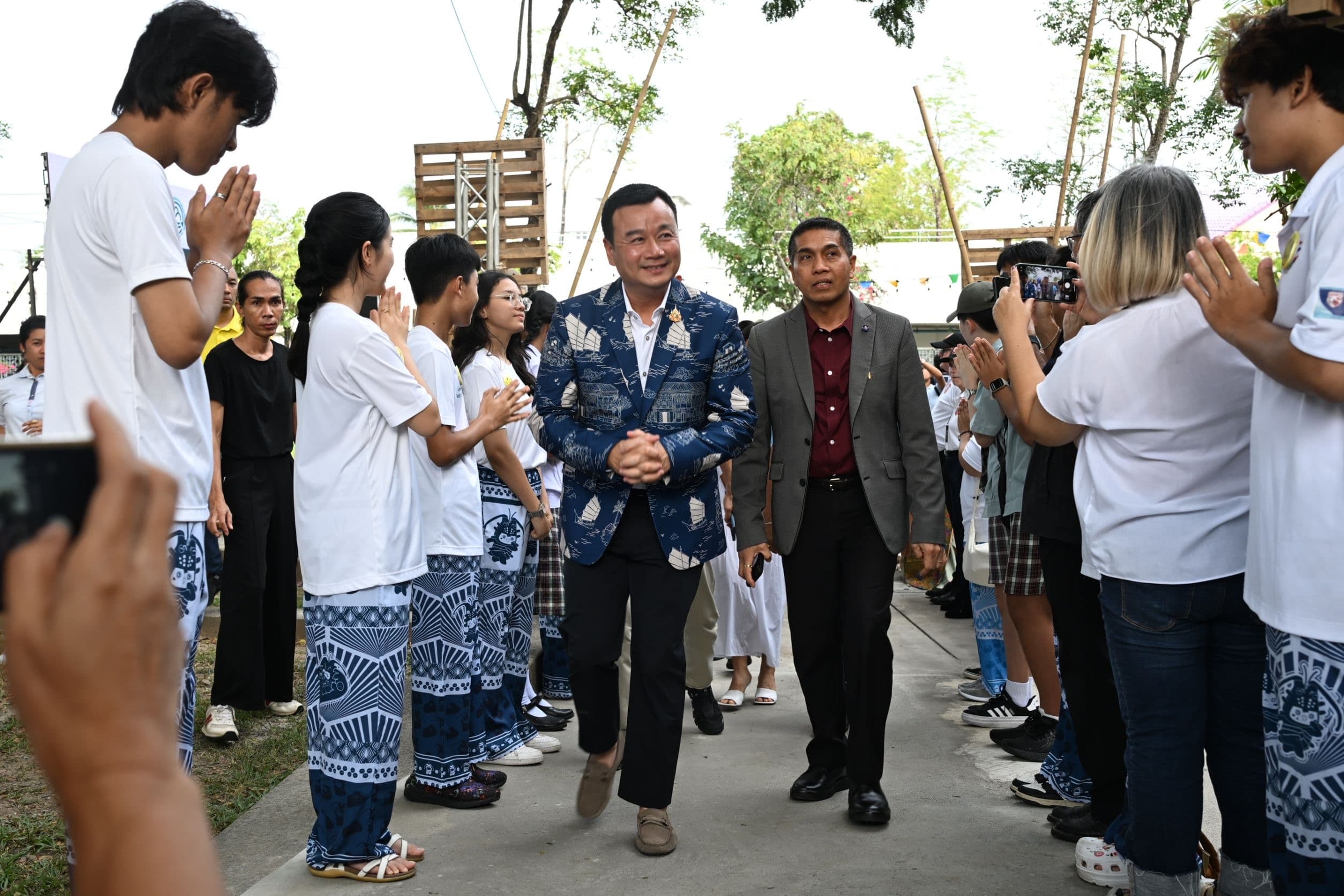 รูปภาพแกลเลอรี
