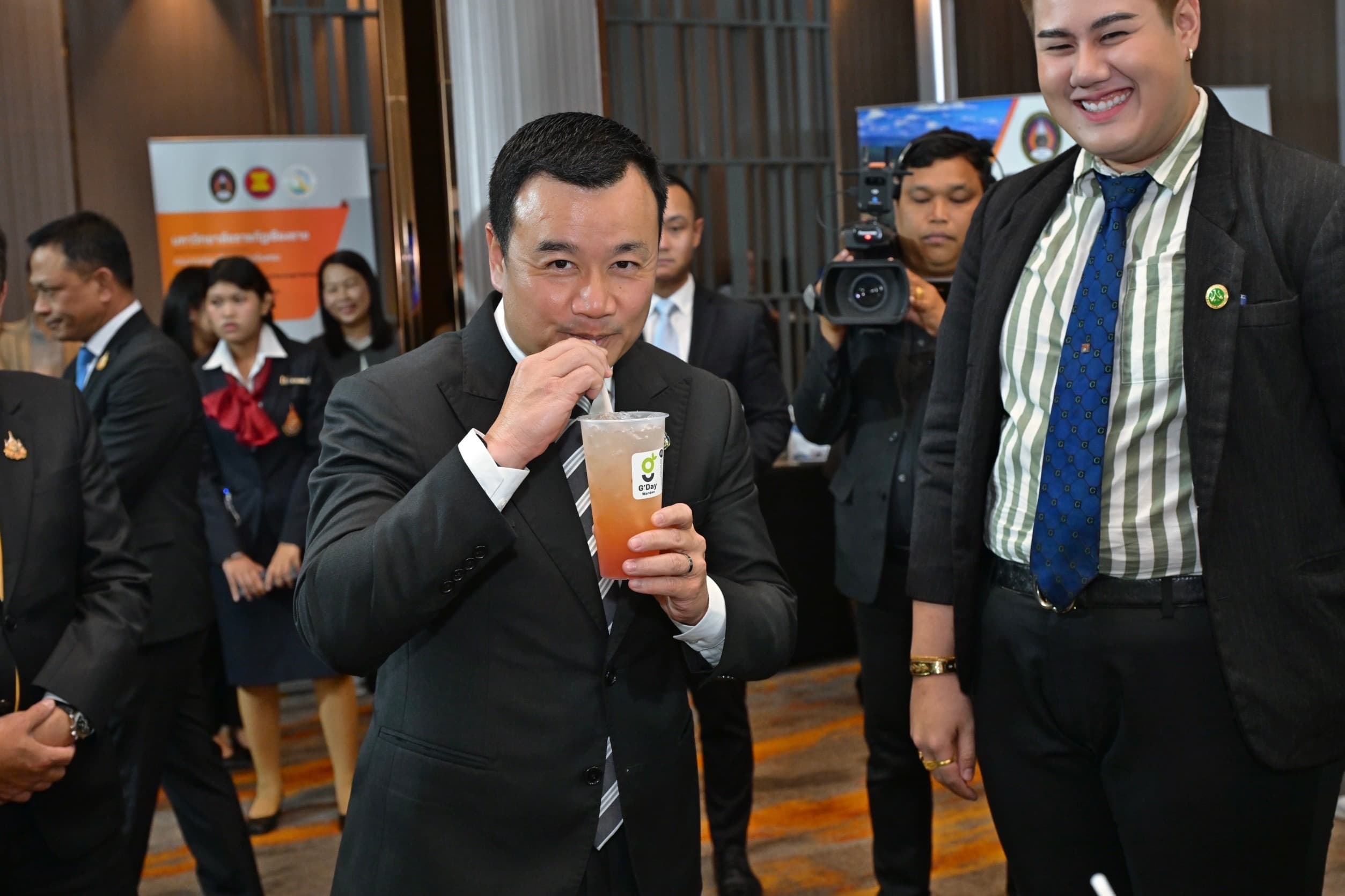 รูปภาพแกลเลอรี