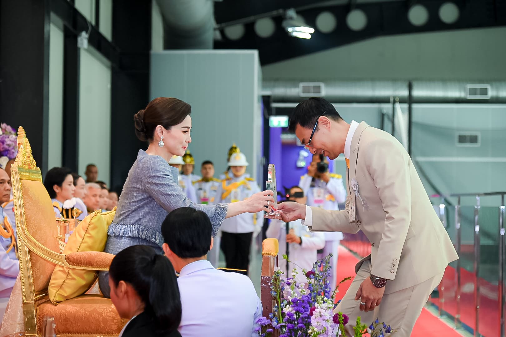 รูปภาพแกลเลอรี