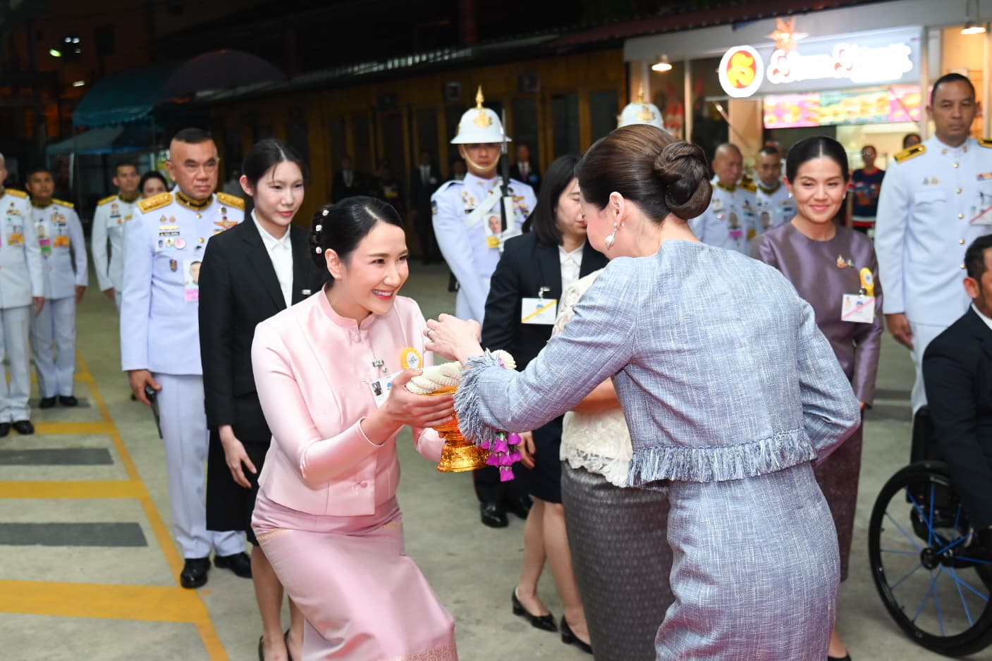 รูปภาพแกลเลอรี