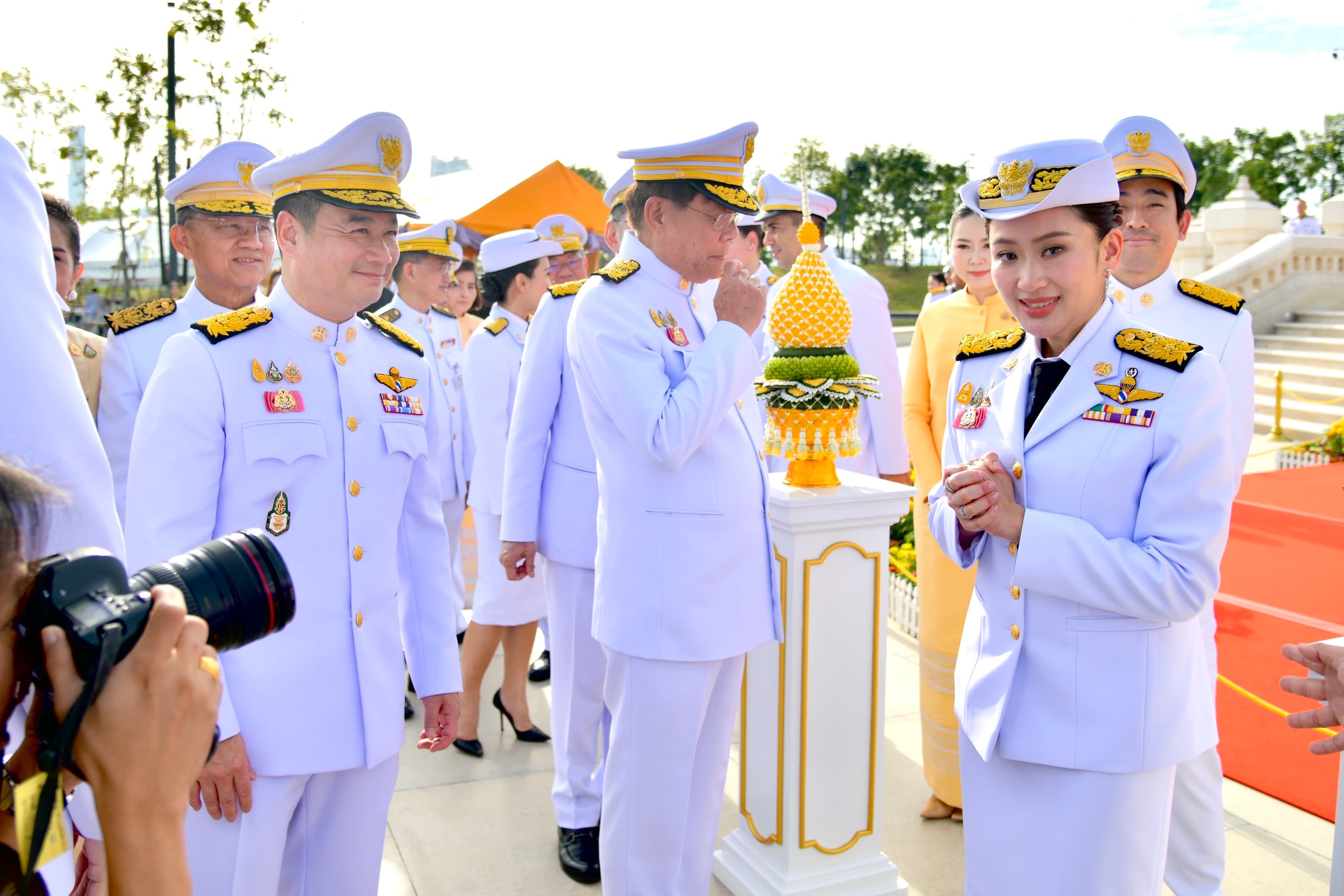 รูปภาพแกลเลอรี