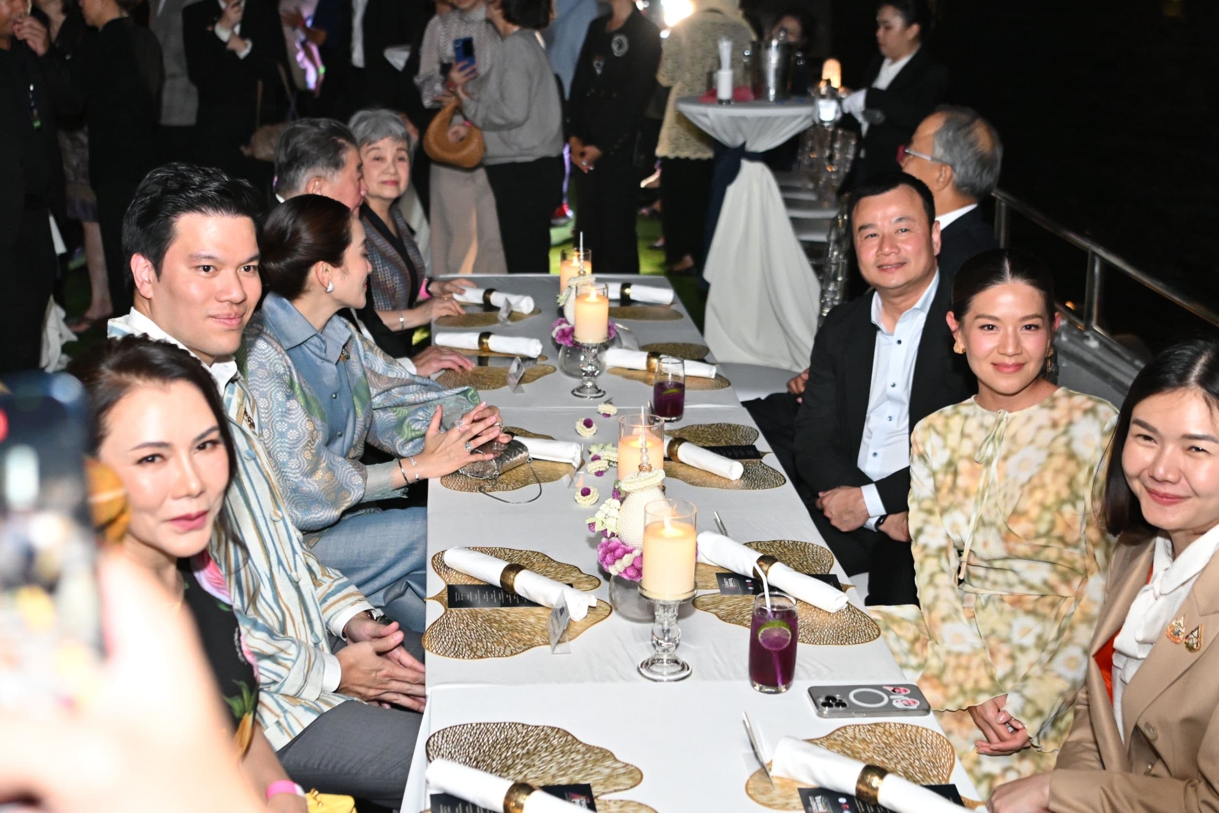 รูปภาพแกลเลอรี