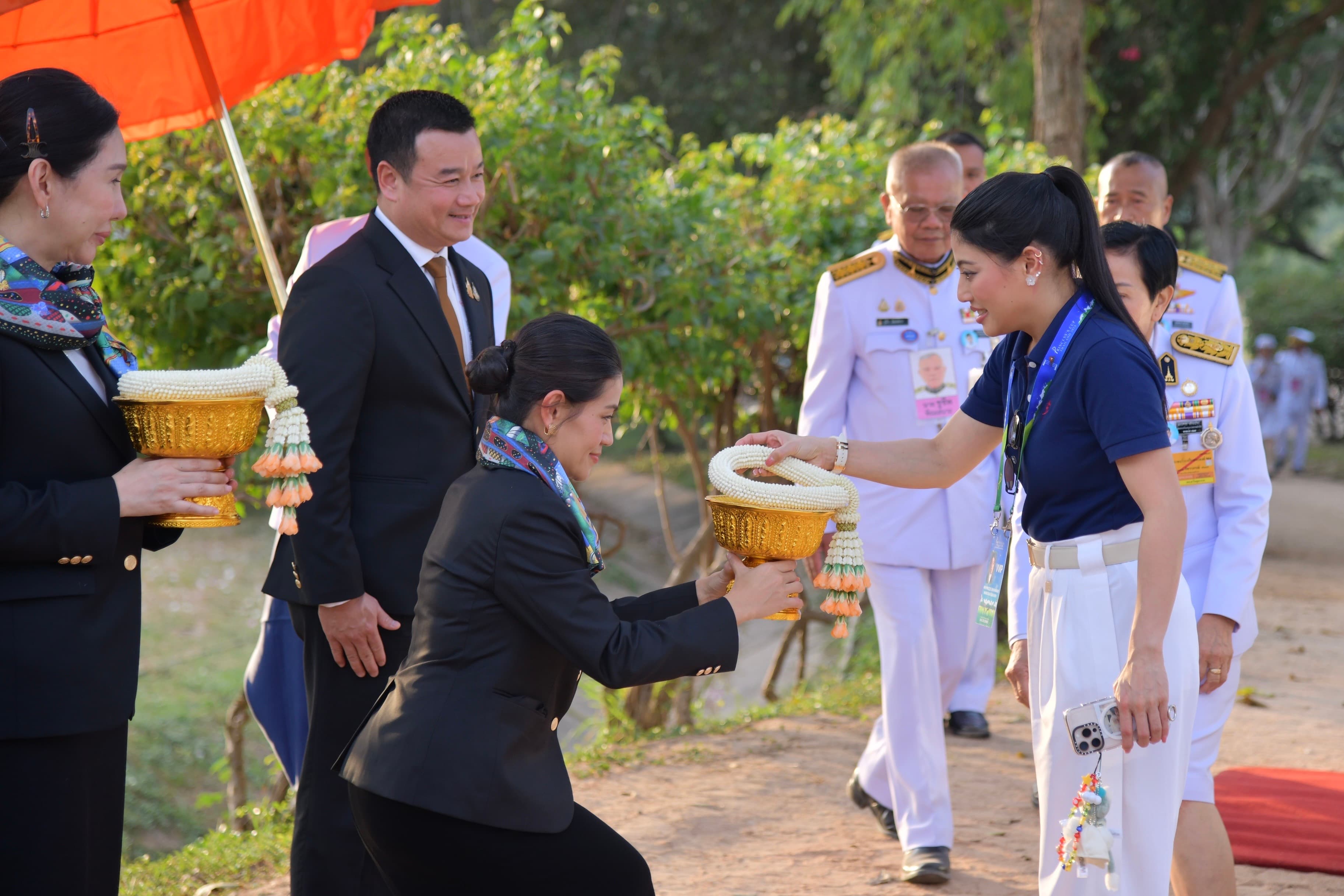 รูปภาพแกลเลอรี
