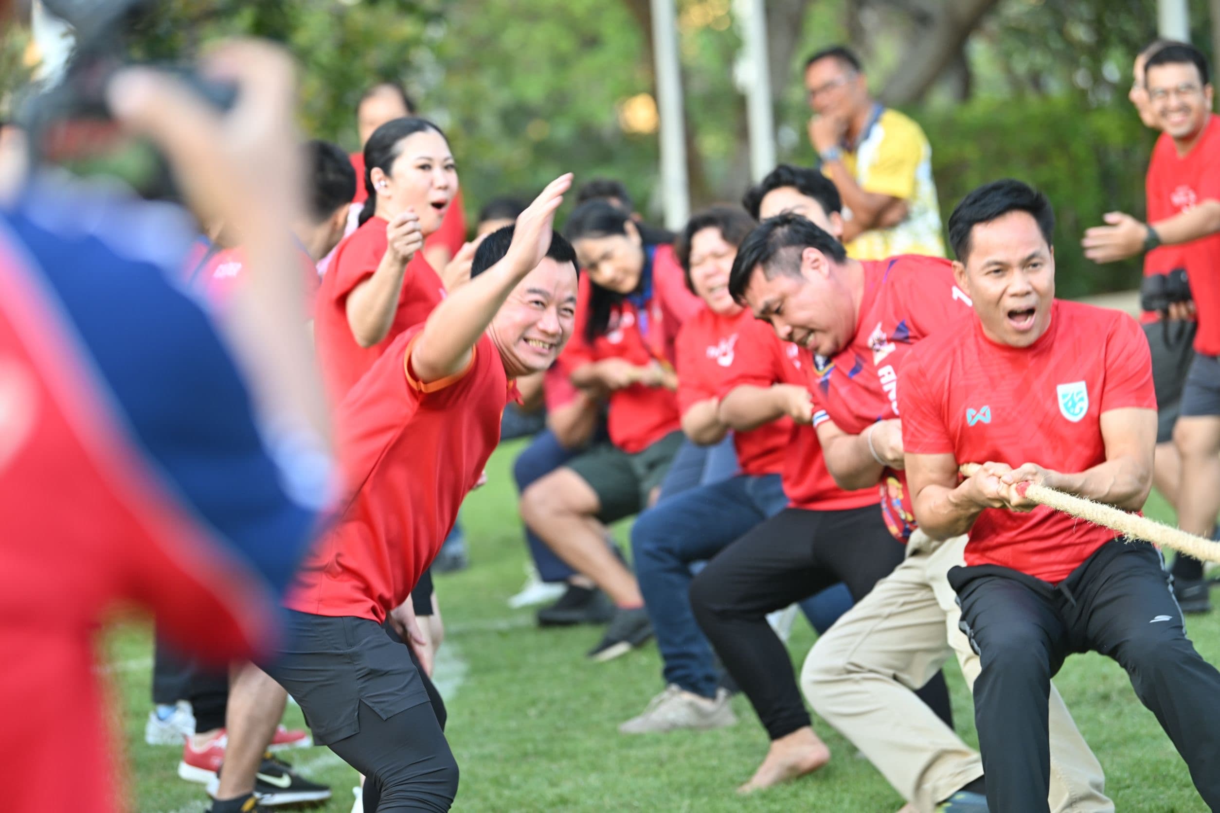รมว.การท่องเที่ยวและกีฬา นำทีมแข่งขันกีฬา เสริมสร้างความสามัคคีและสุขภาพที่ดี