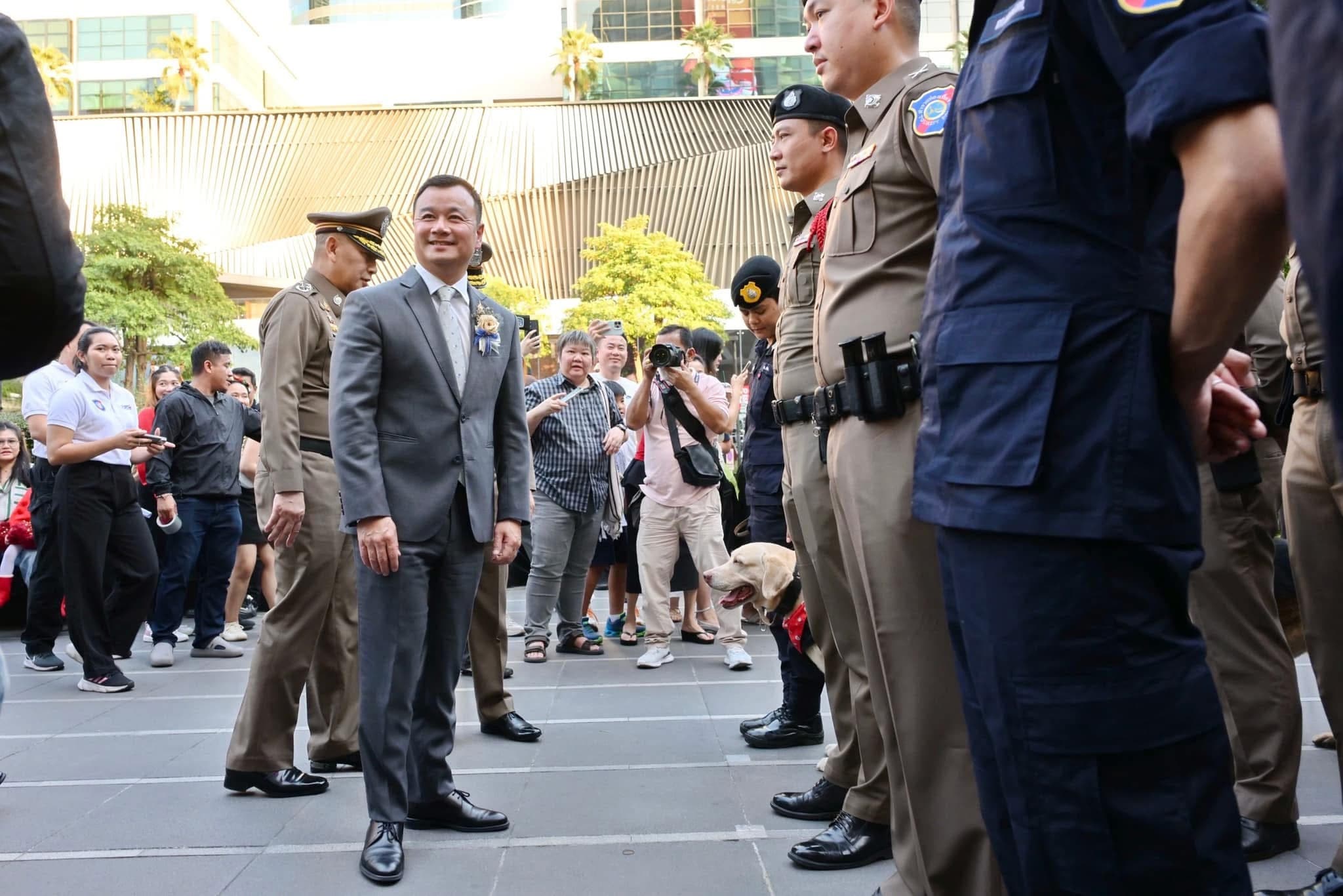 รูปภาพแกลเลอรี