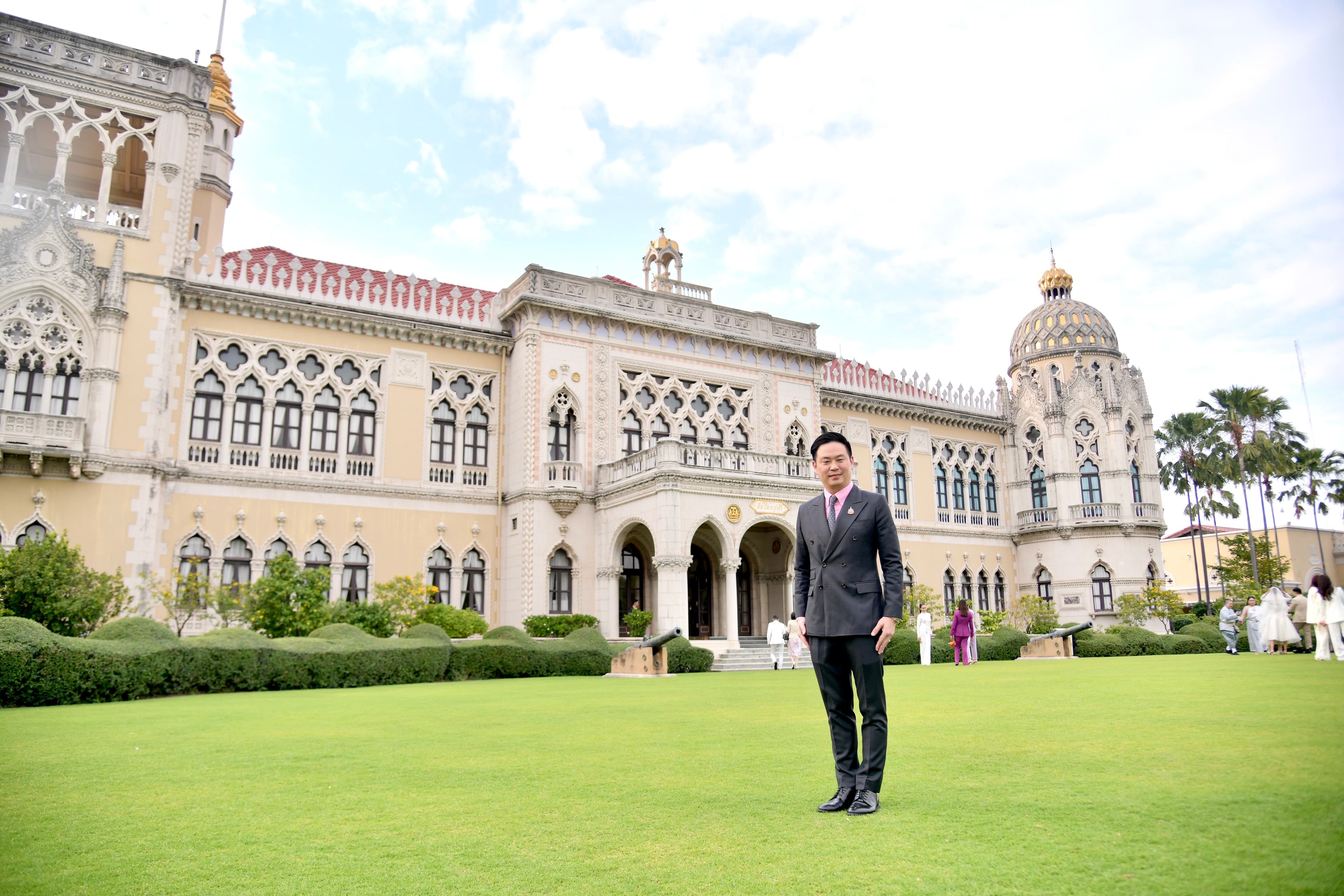 รูปภาพแกลเลอรี