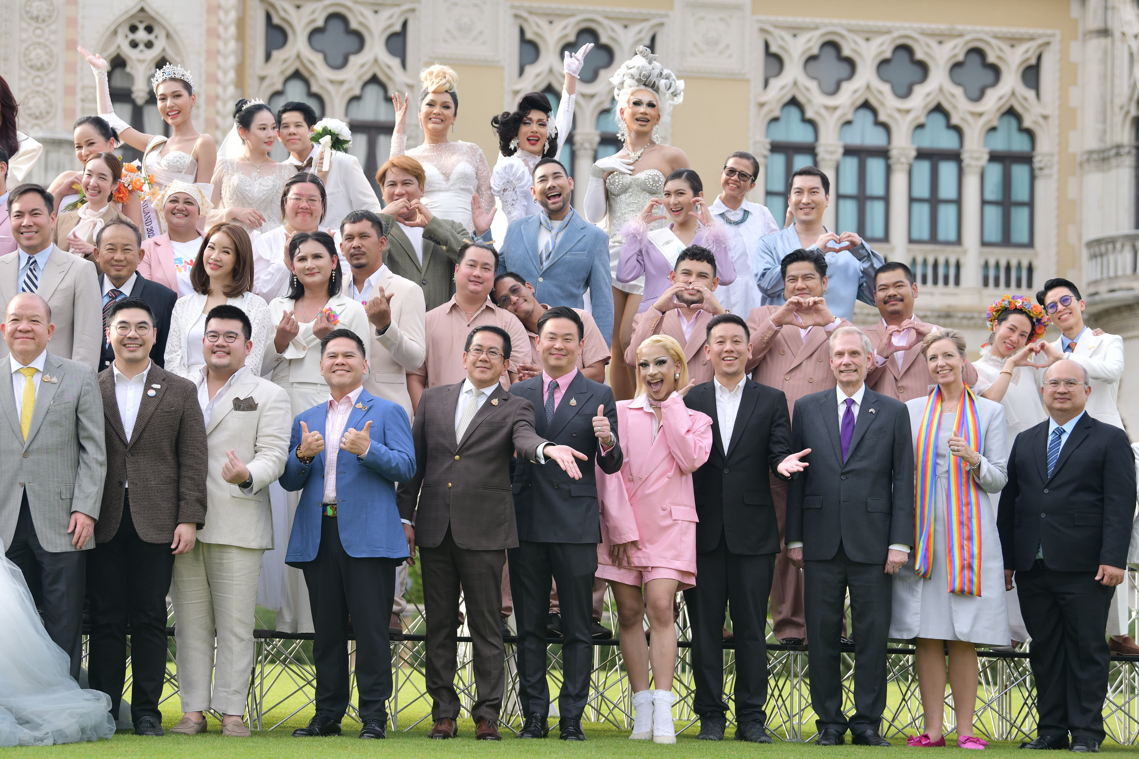 รูปภาพแกลเลอรี