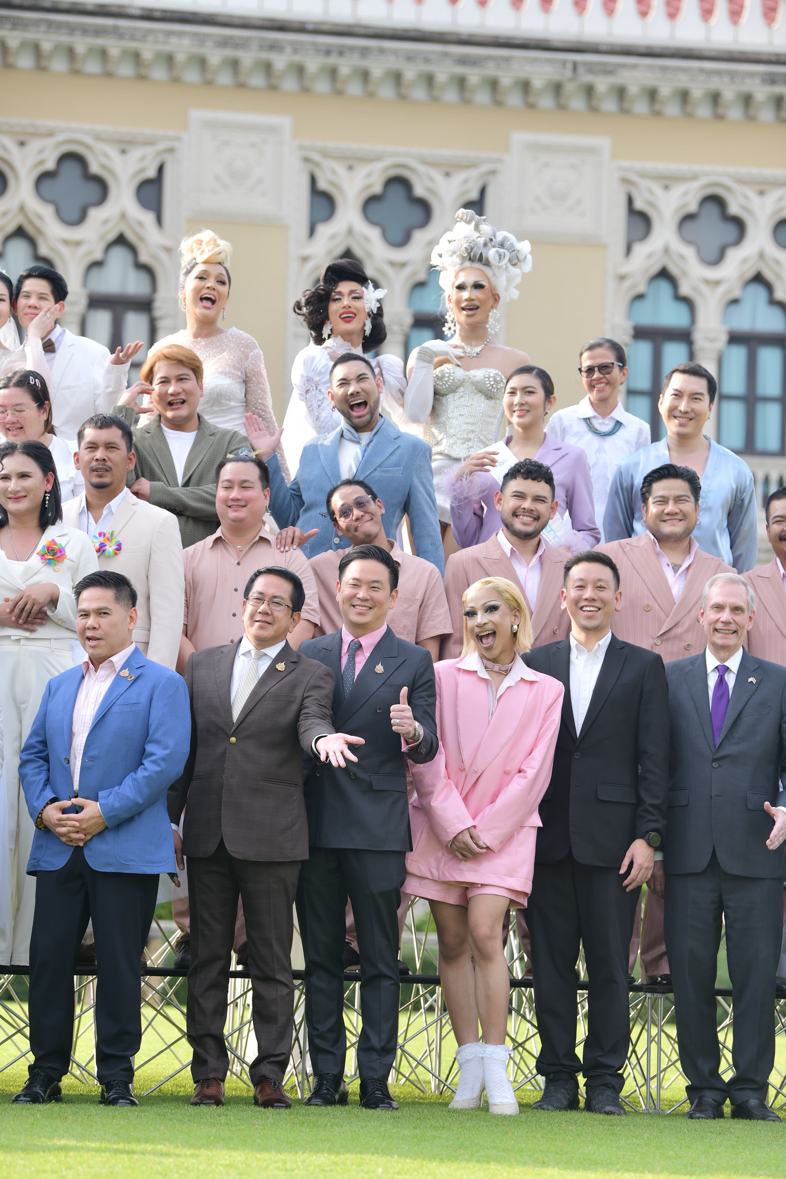 รูปภาพแกลเลอรี