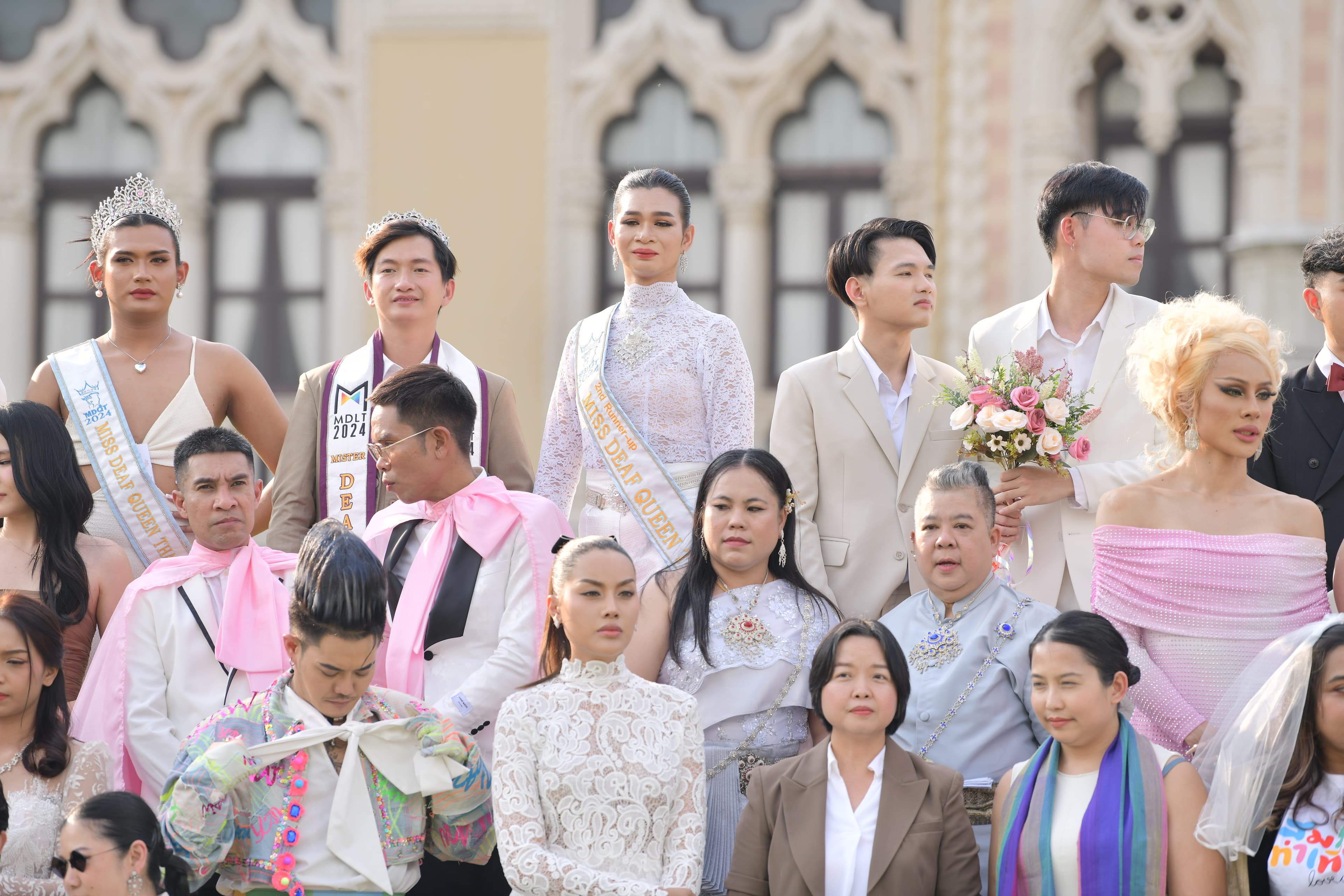 รูปภาพแกลเลอรี