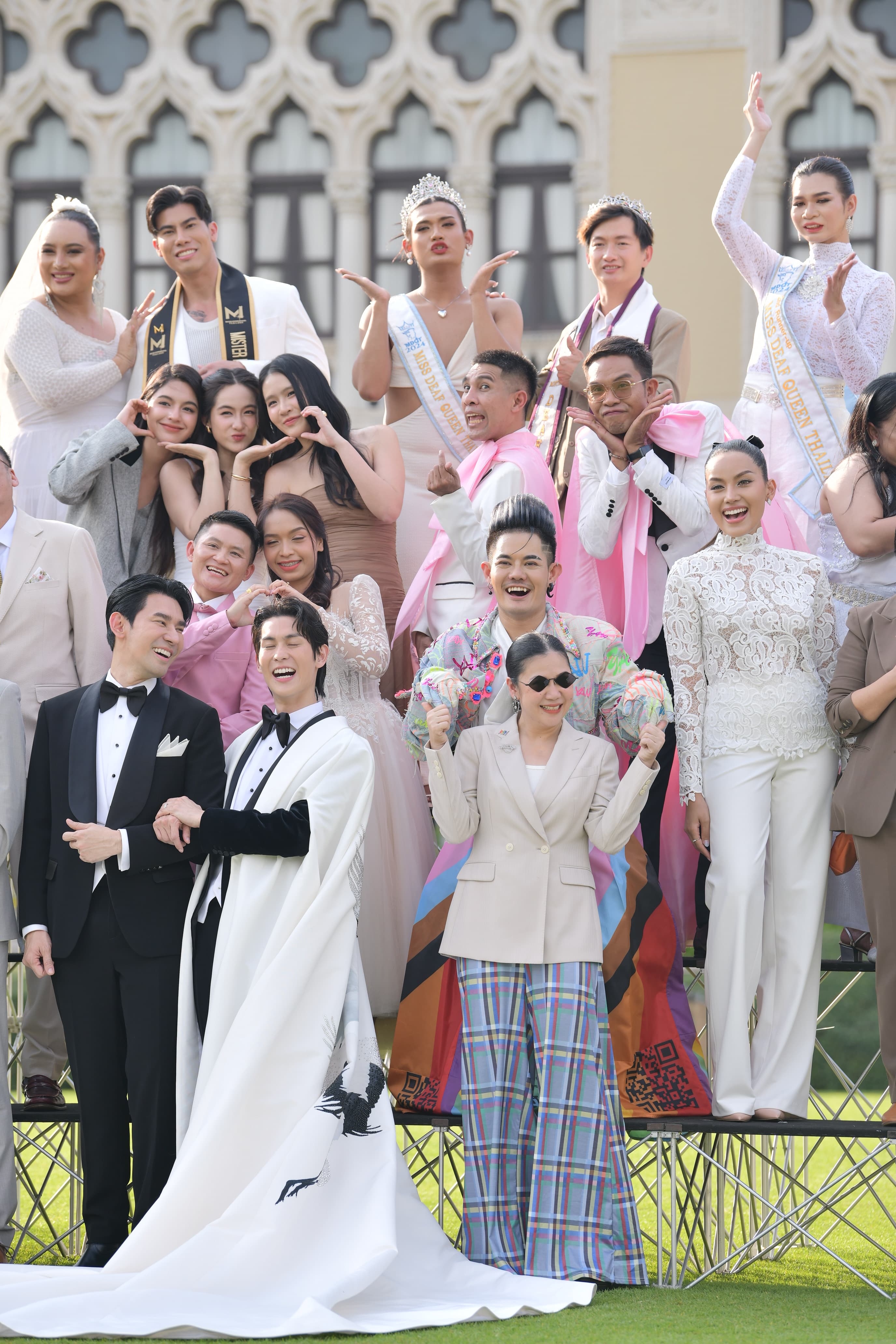 รูปภาพแกลเลอรี