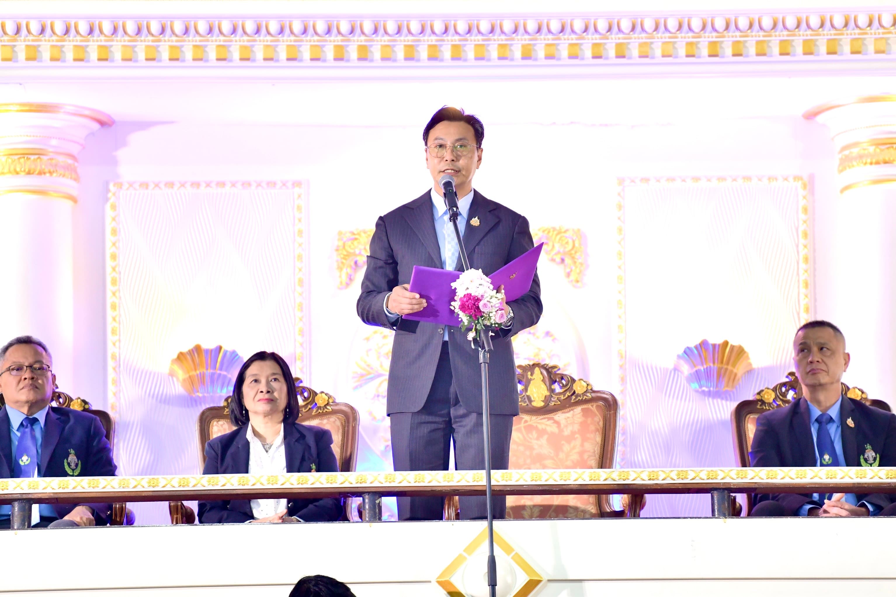 รูปภาพแกลเลอรี