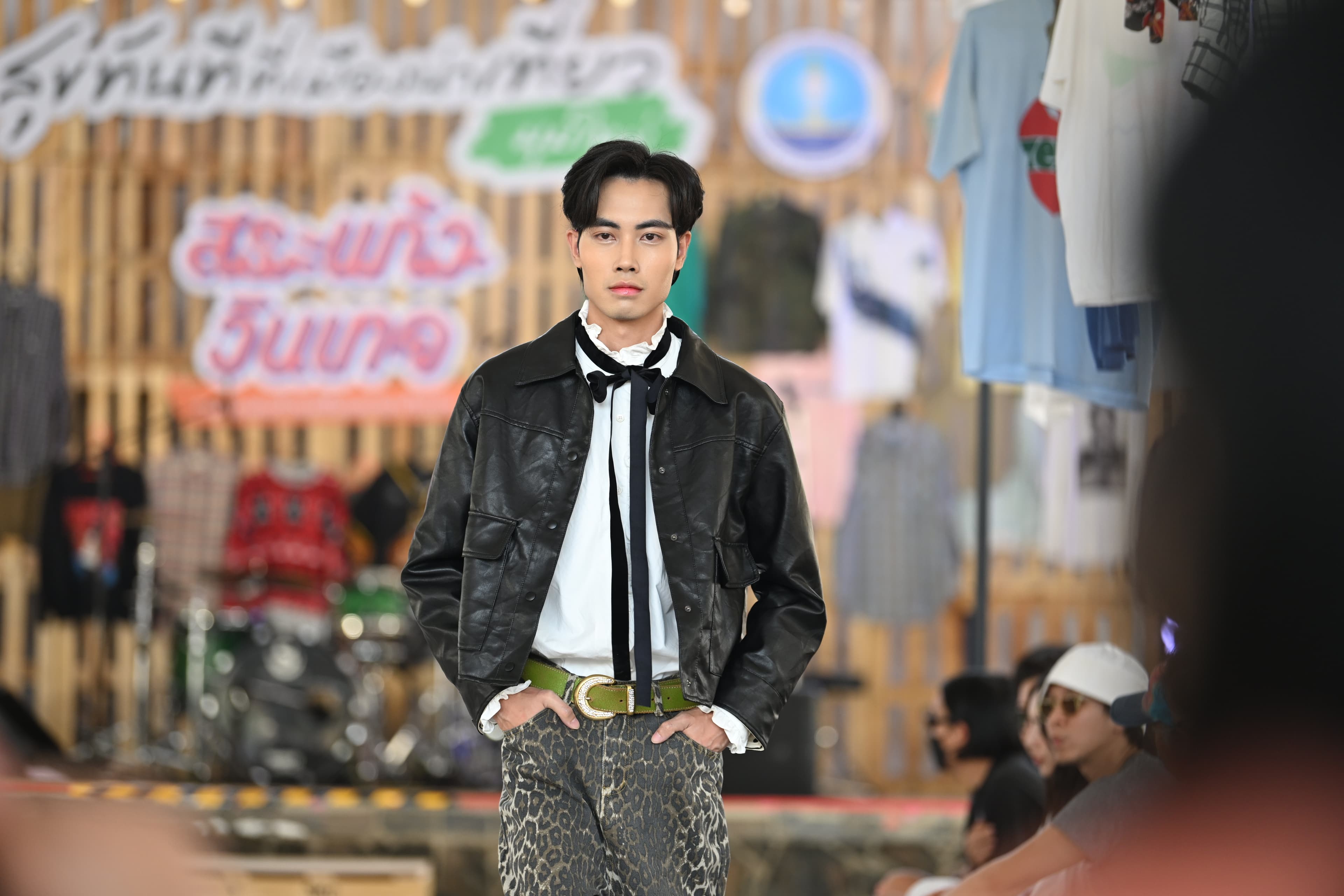 รูปภาพแกลเลอรี