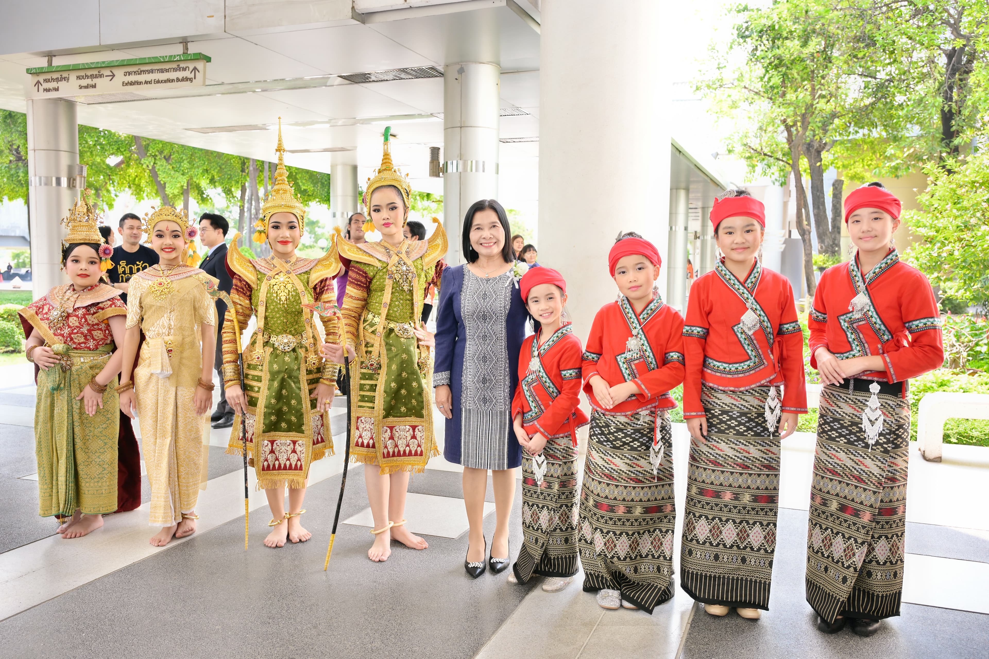 รูปภาพแกลเลอรี