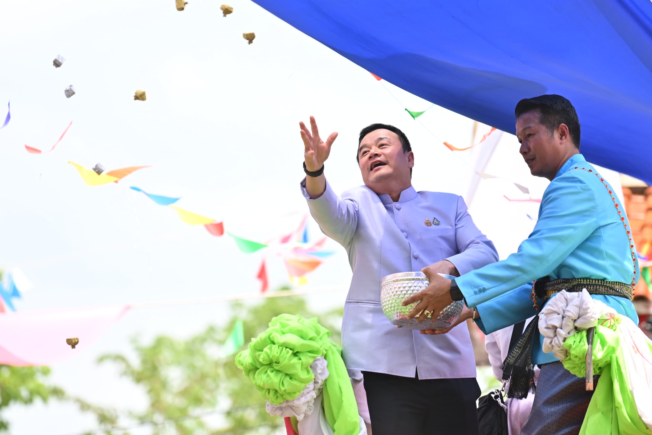 รูปภาพแกลเลอรี