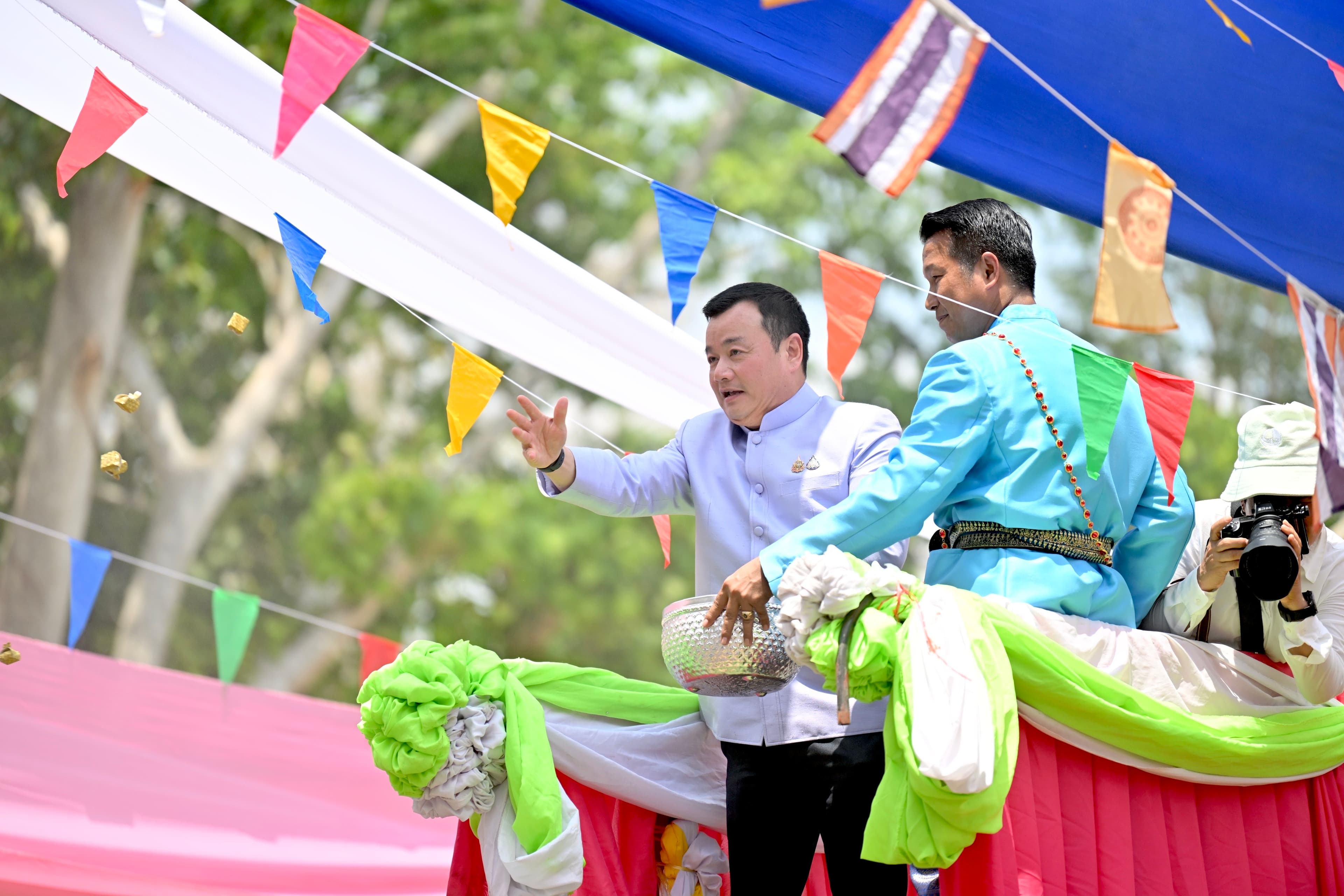 รูปภาพแกลเลอรี