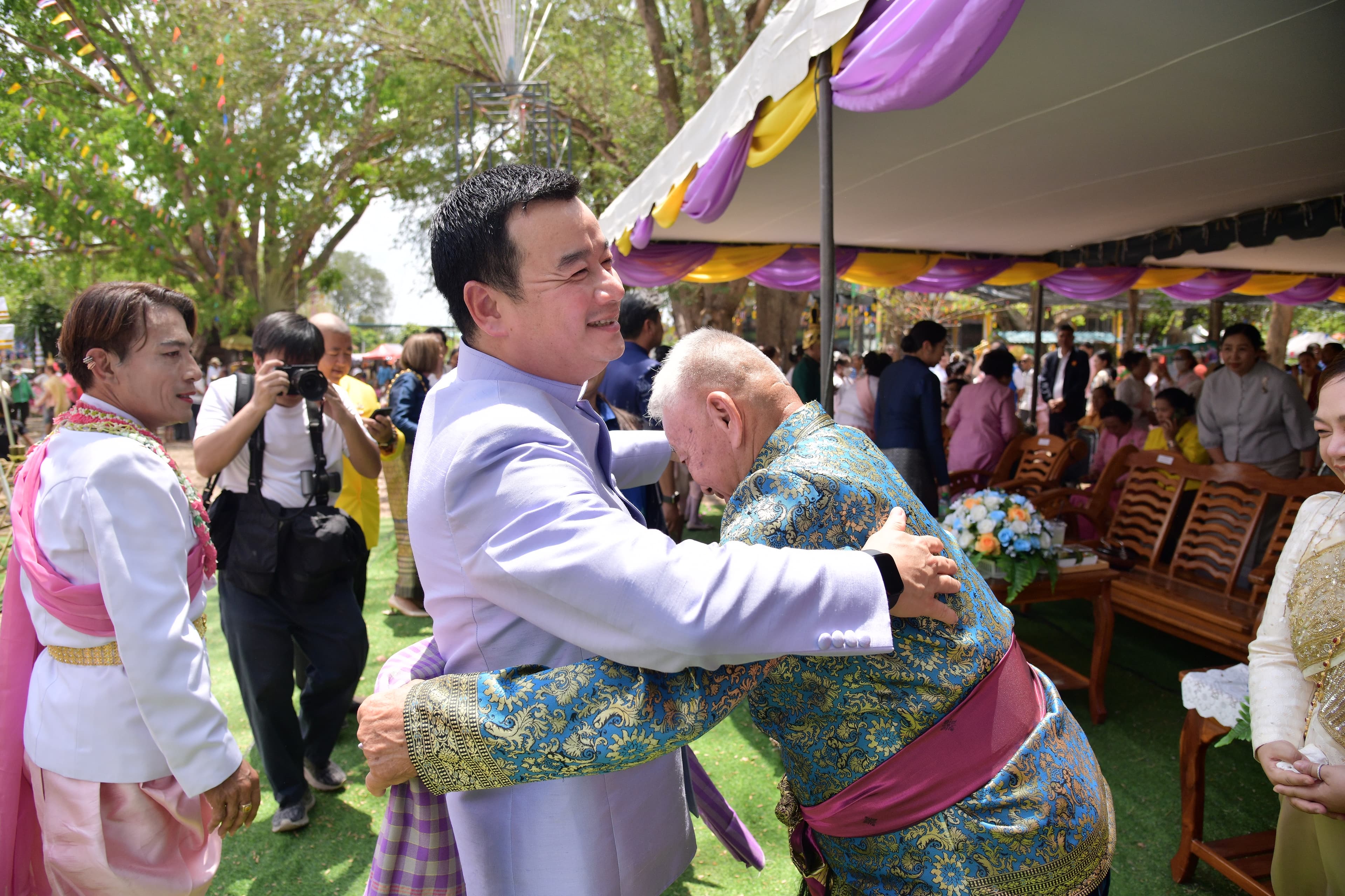 รูปภาพแกลเลอรี