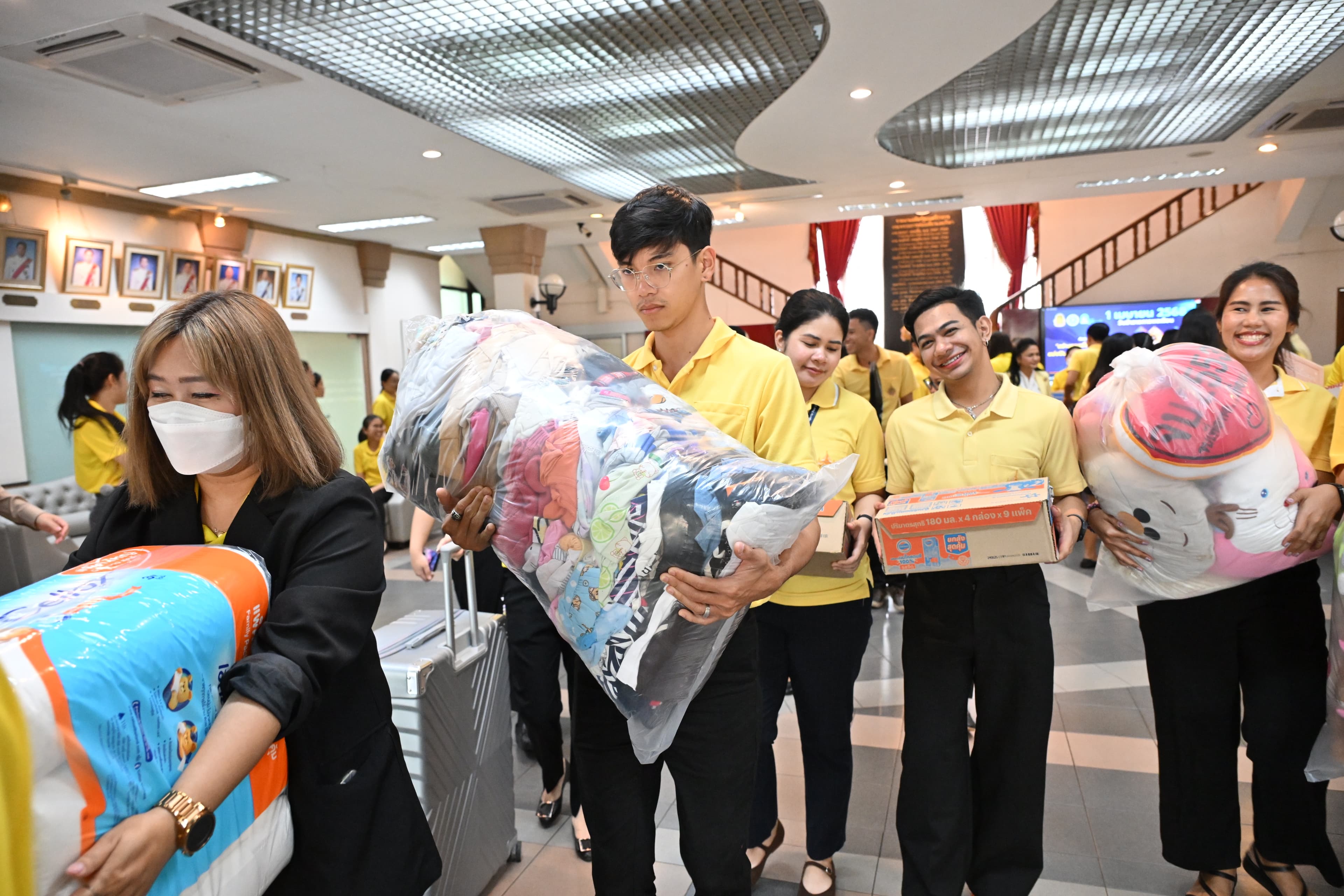 รูปภาพแกลเลอรี