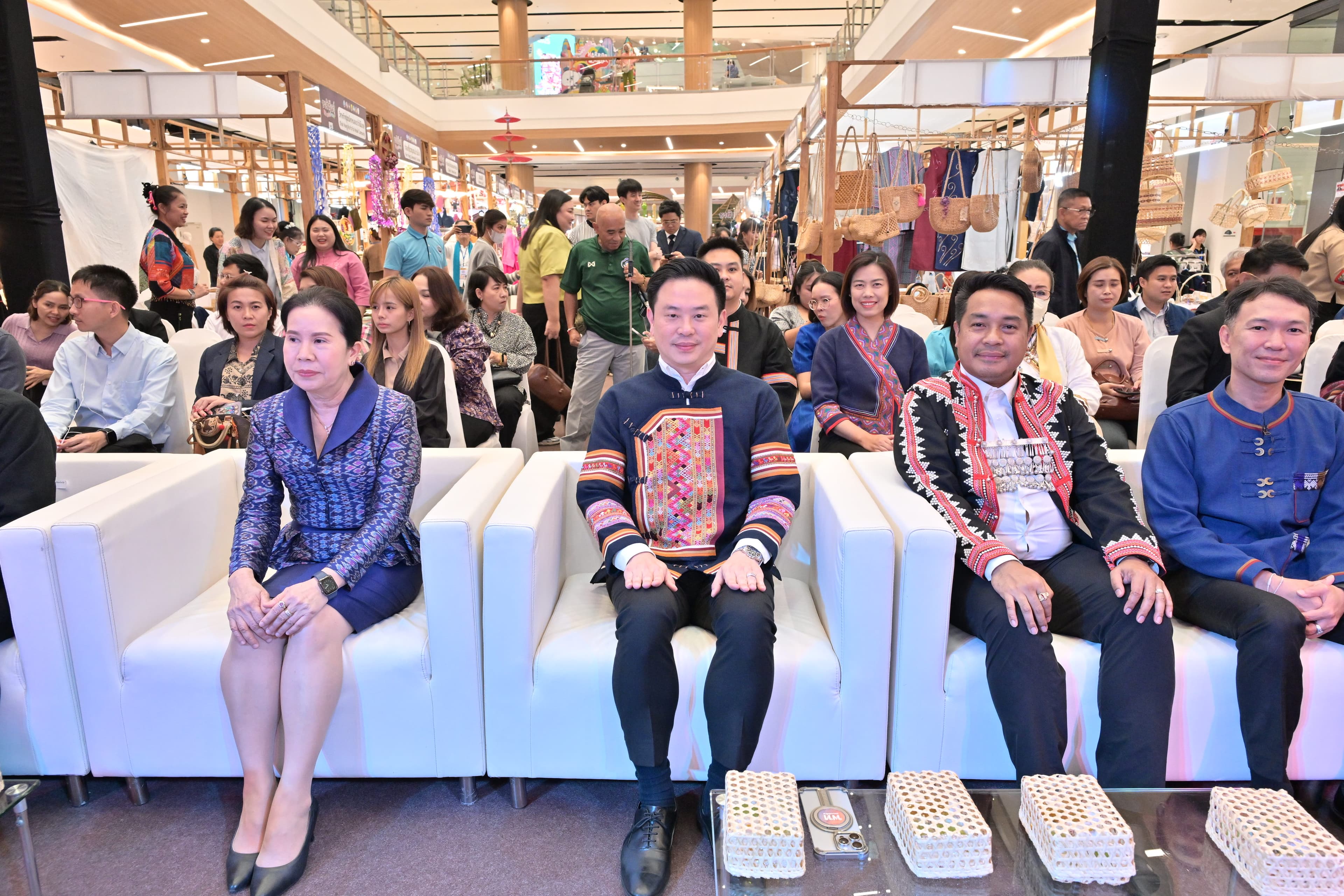 รูปภาพแกลเลอรี