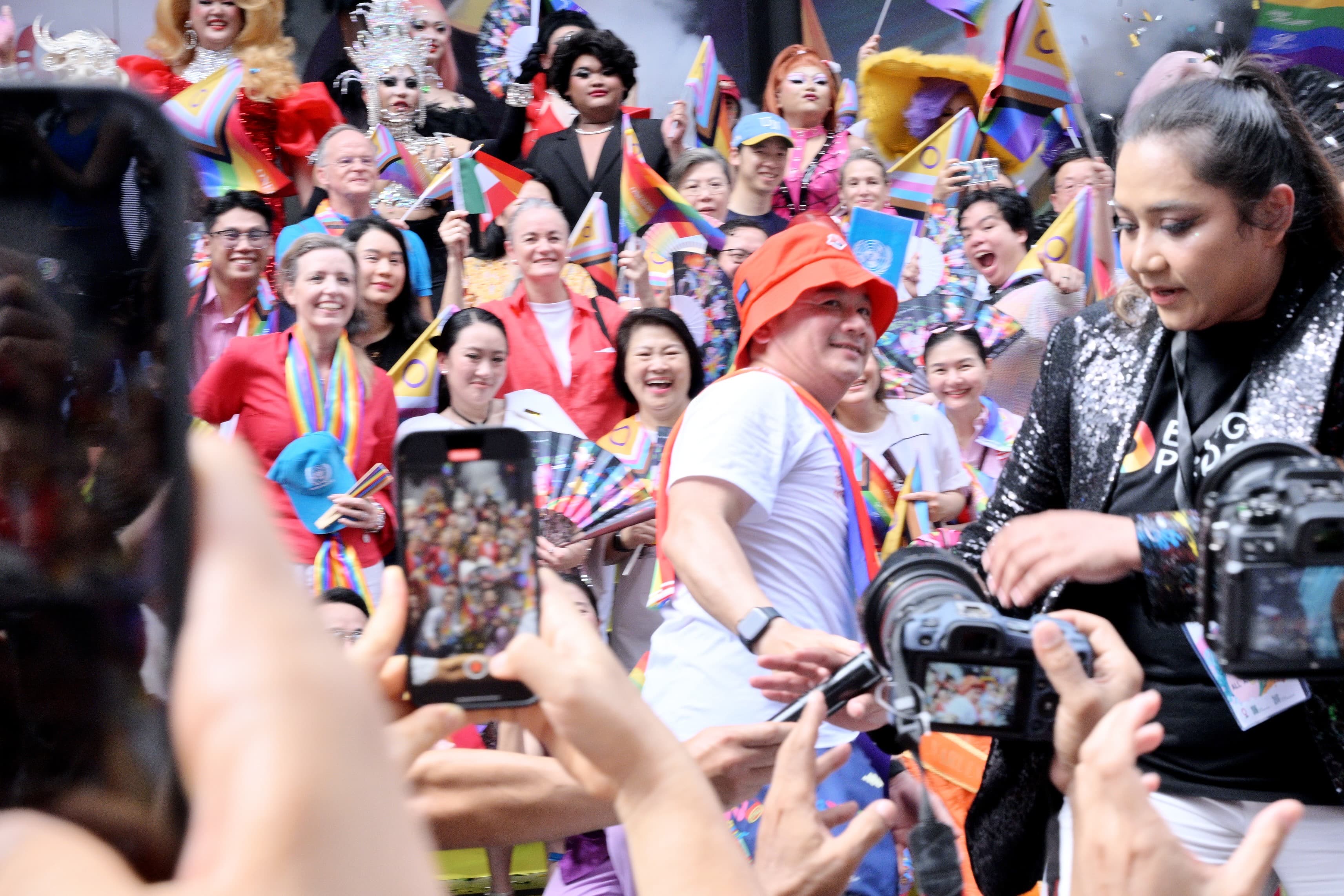 รูปภาพแกลเลอรี