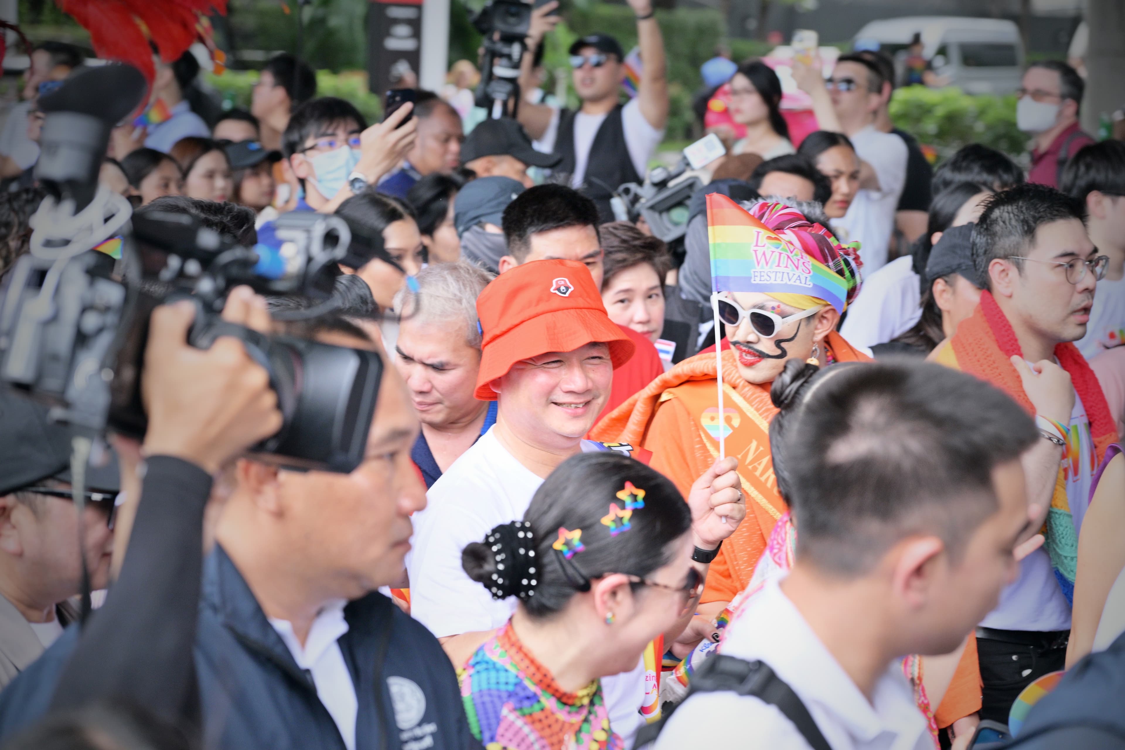 รูปภาพแกลเลอรี