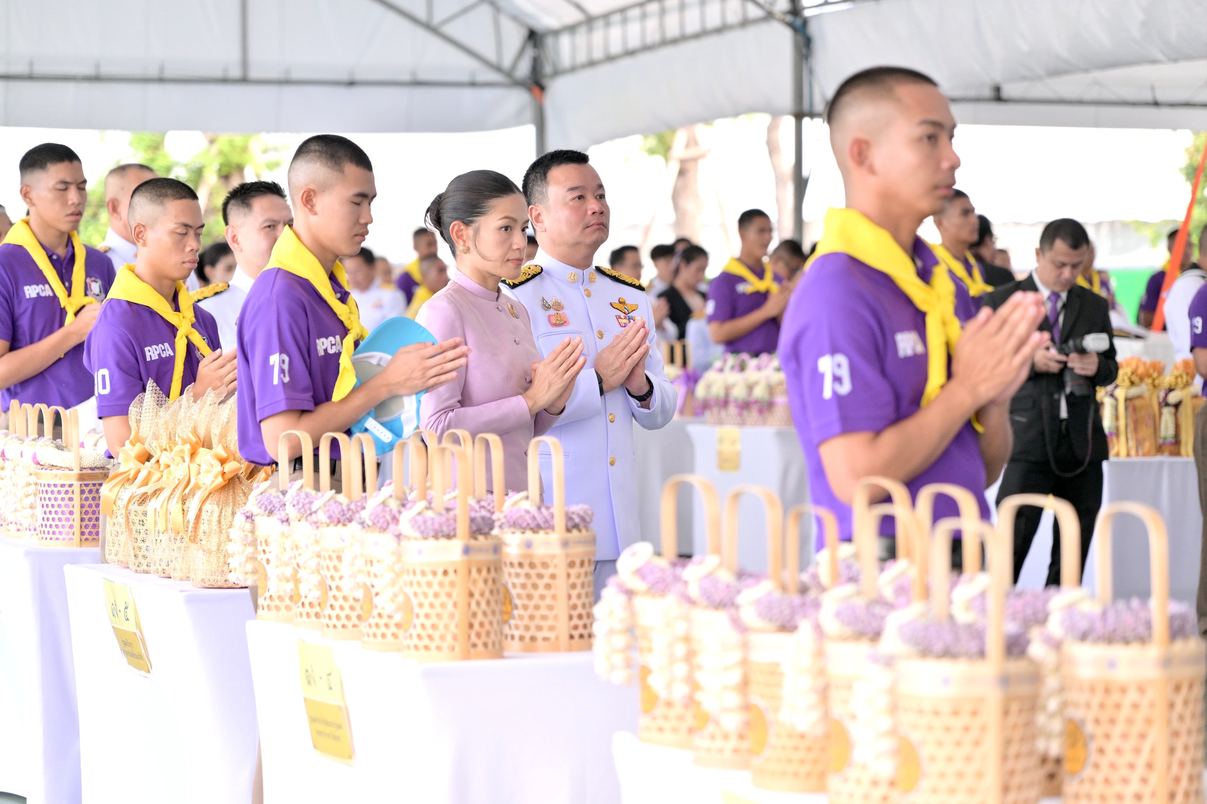 รูปภาพแกลเลอรี