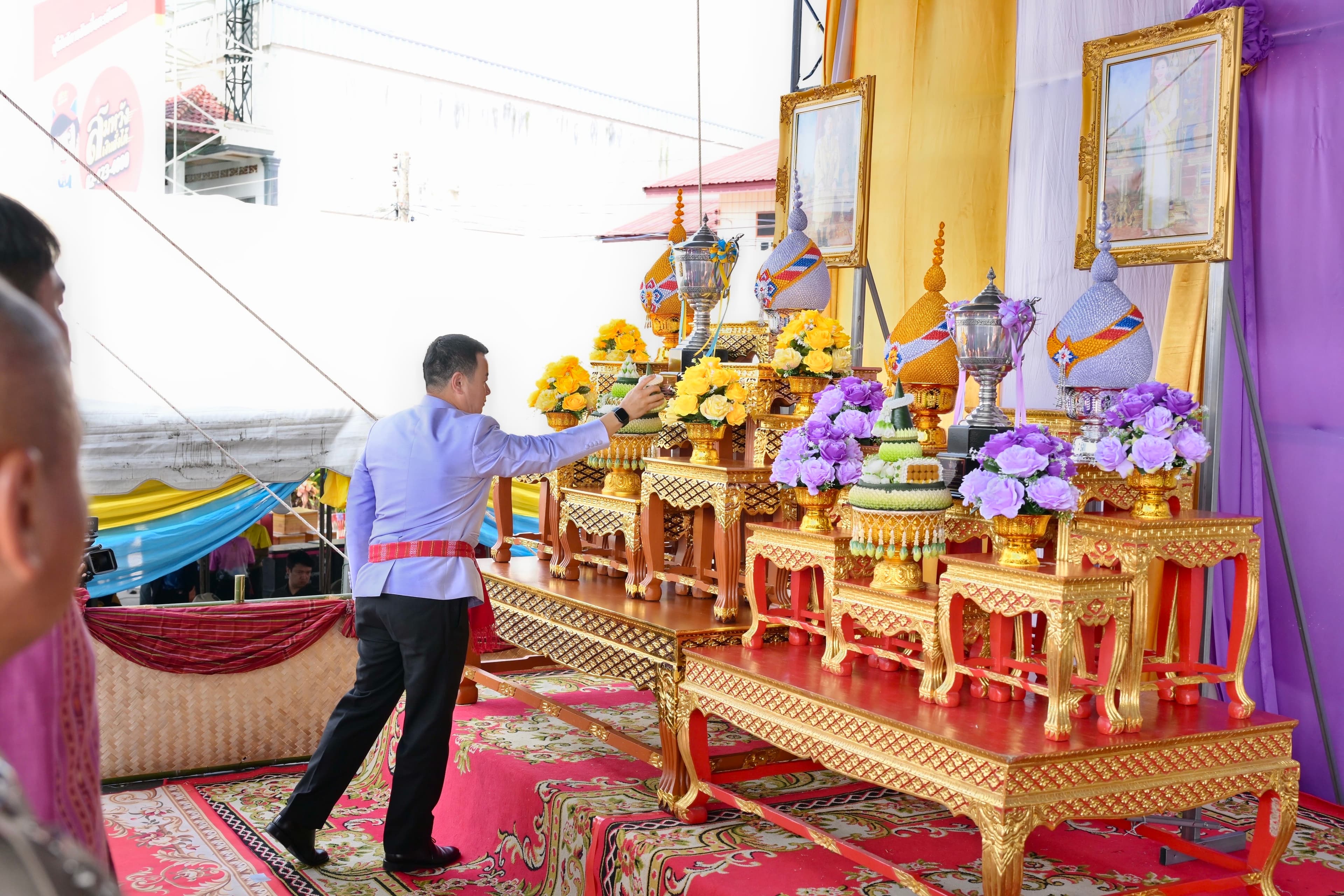 รูปภาพแกลเลอรี