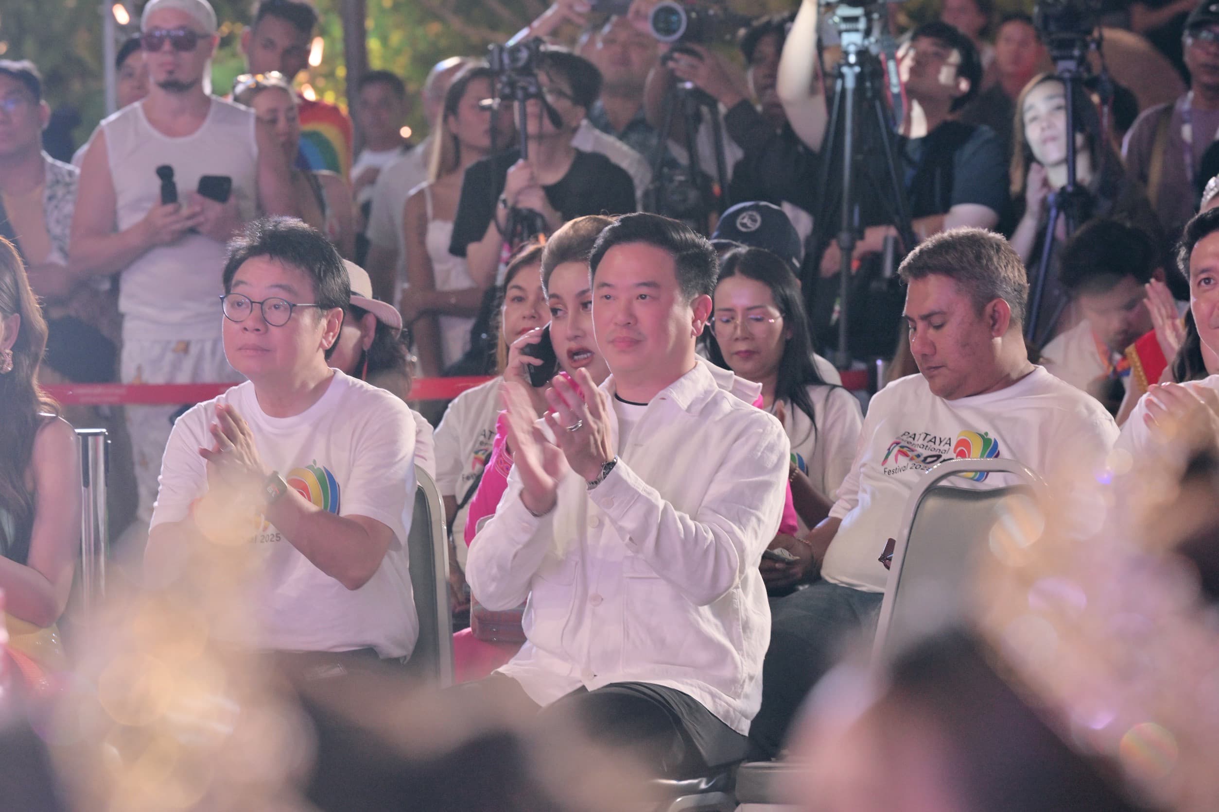 รูปภาพแกลเลอรี
